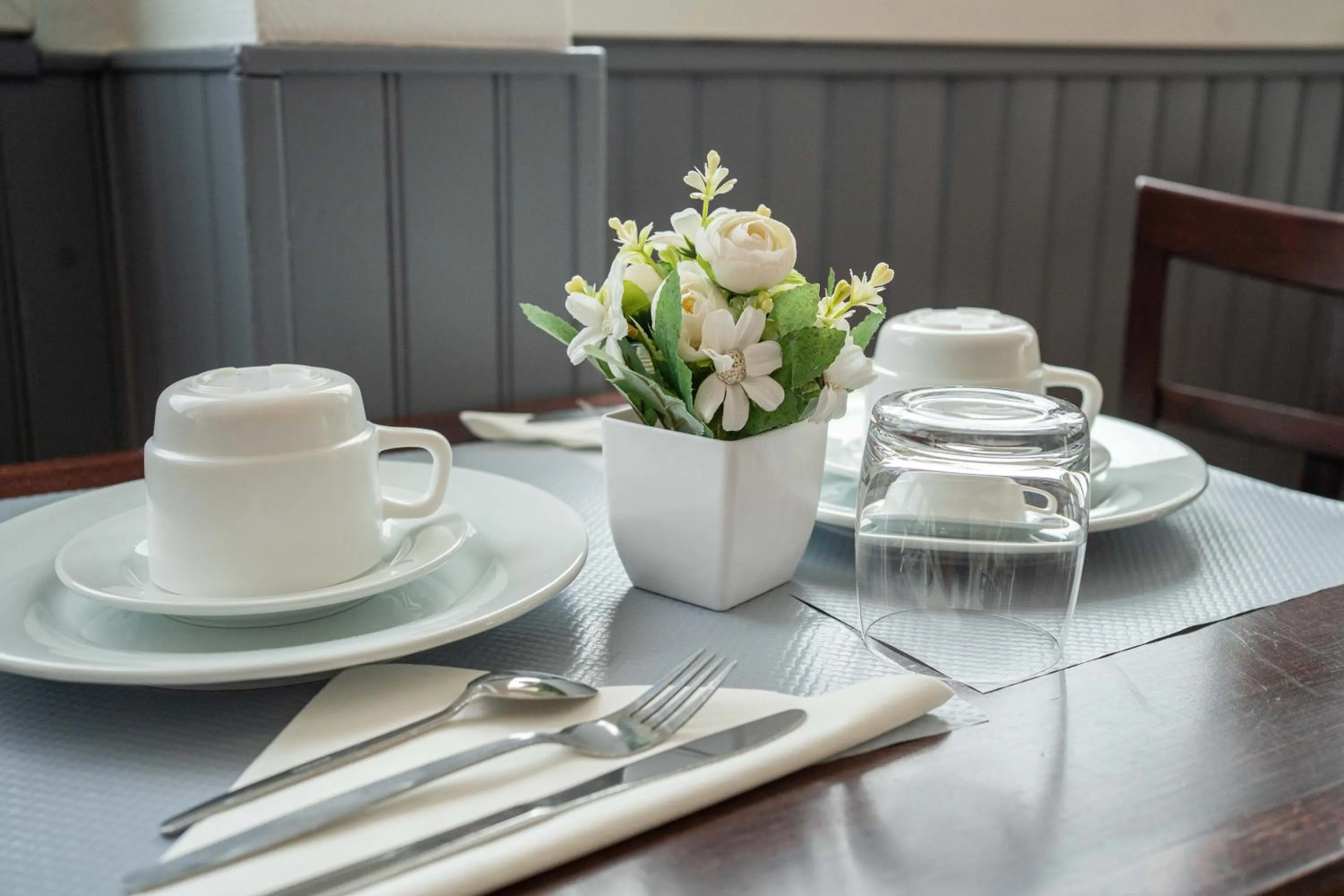 Restaurant/Places to Eat in Urban by balladins Eaubonne