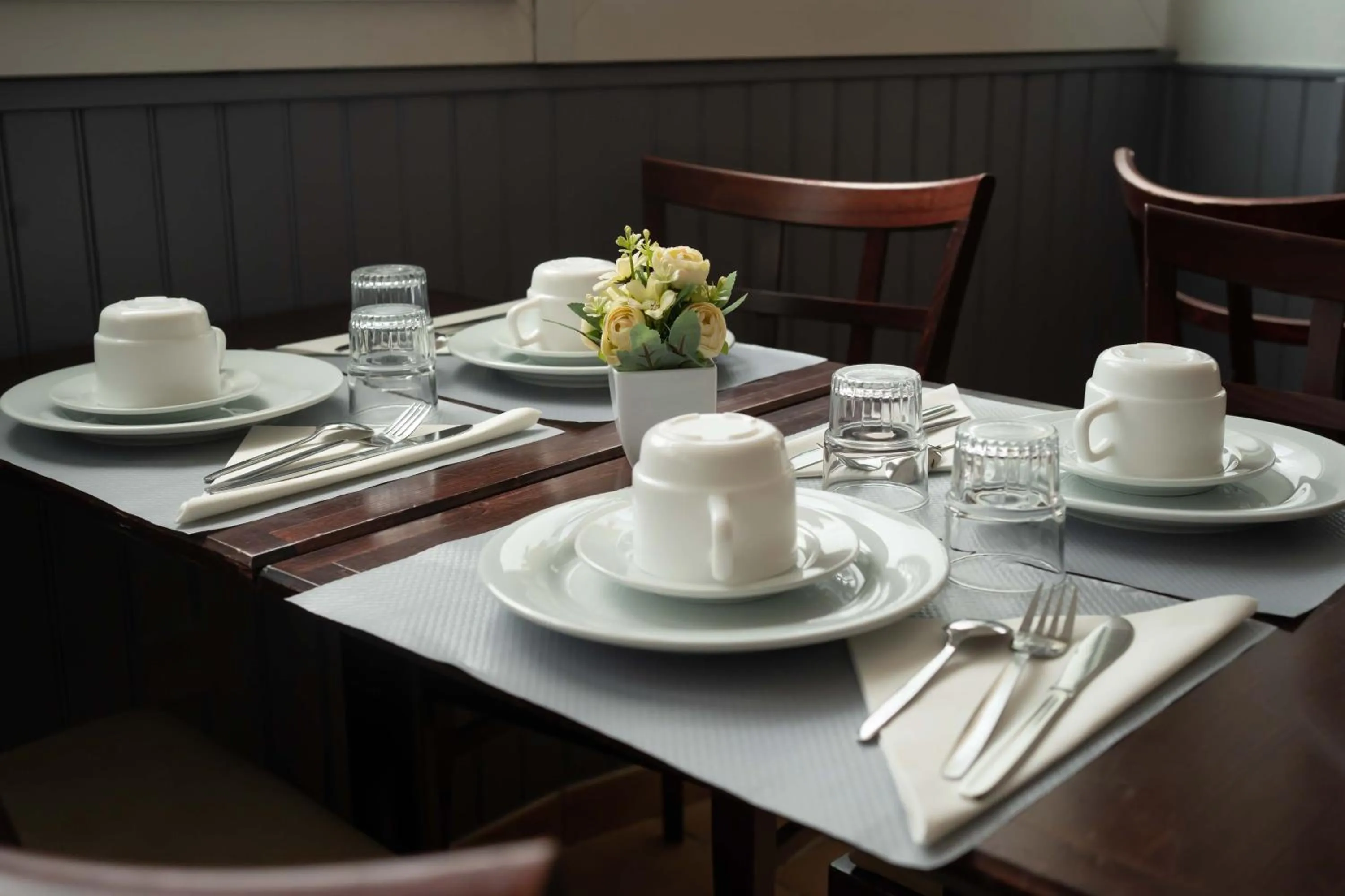 Restaurant/Places to Eat in Urban by balladins Eaubonne