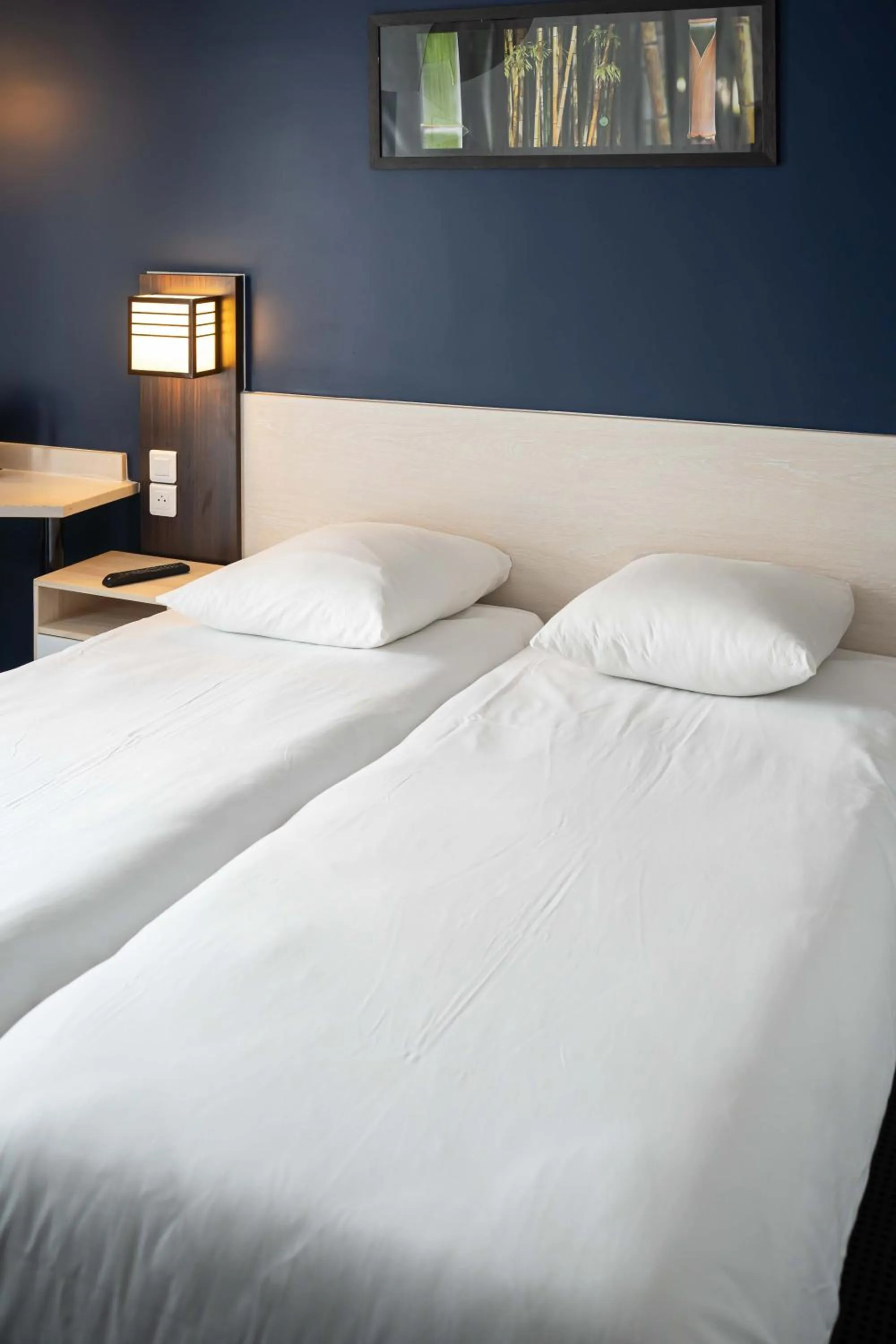 Bed in Urban by balladins Eaubonne