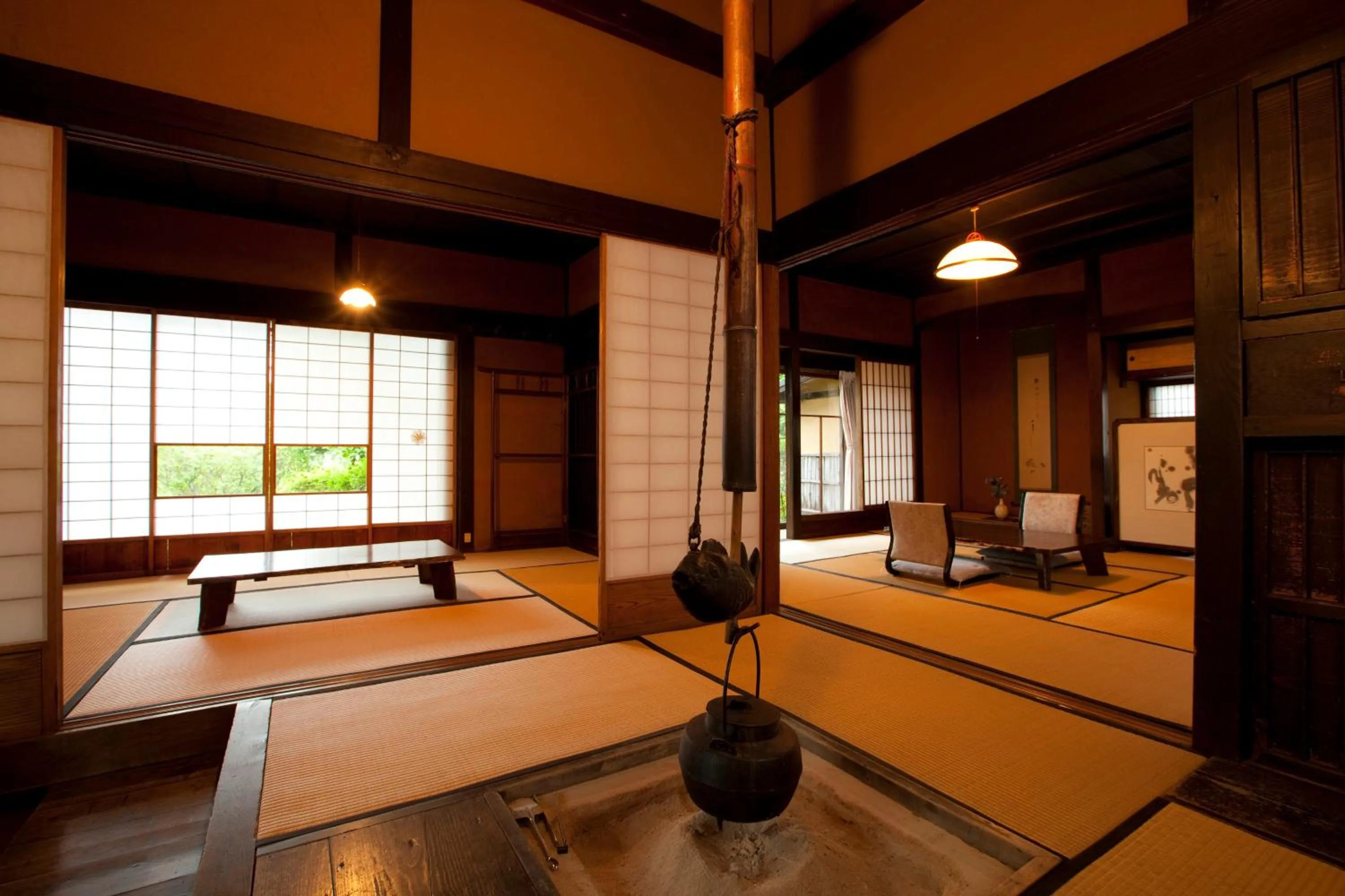 Photo of the whole room in Nagataki