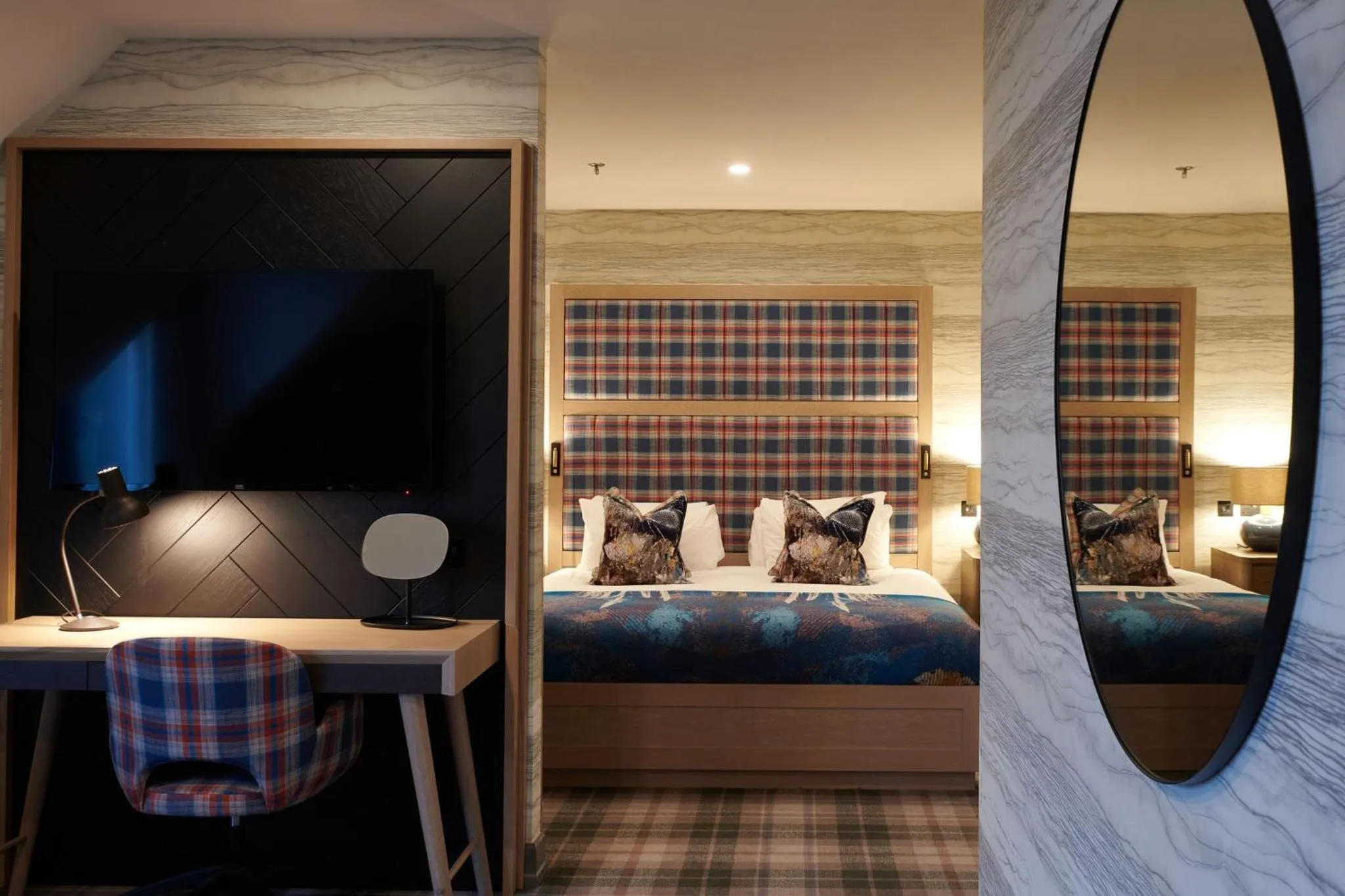 Bedroom, Bed in Cameron House on Loch Lomond