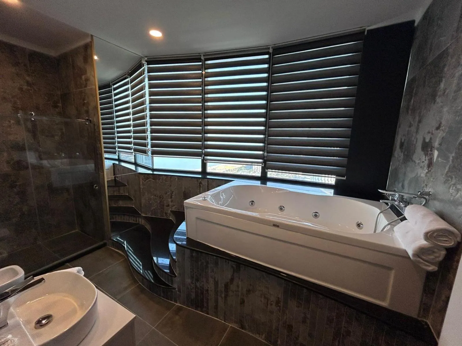 Bathroom in Sky Tower King Hotel