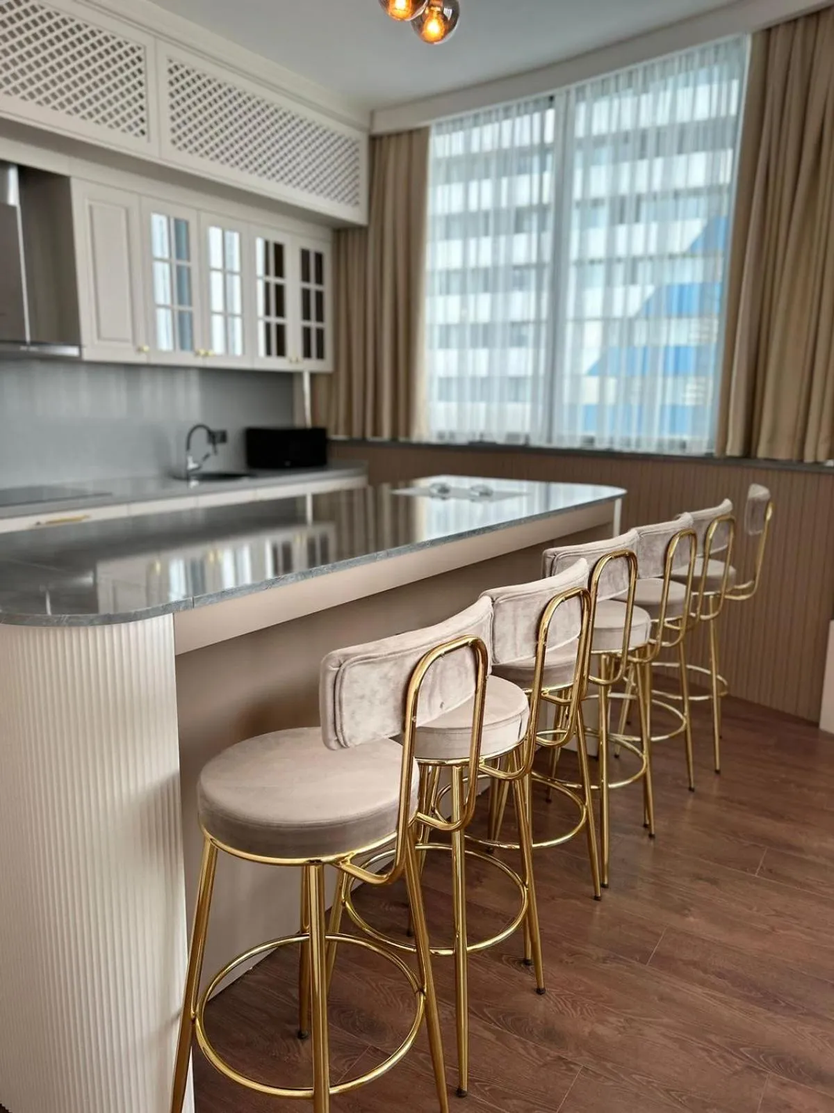 Kitchen or kitchenette in Sky Tower King Hotel