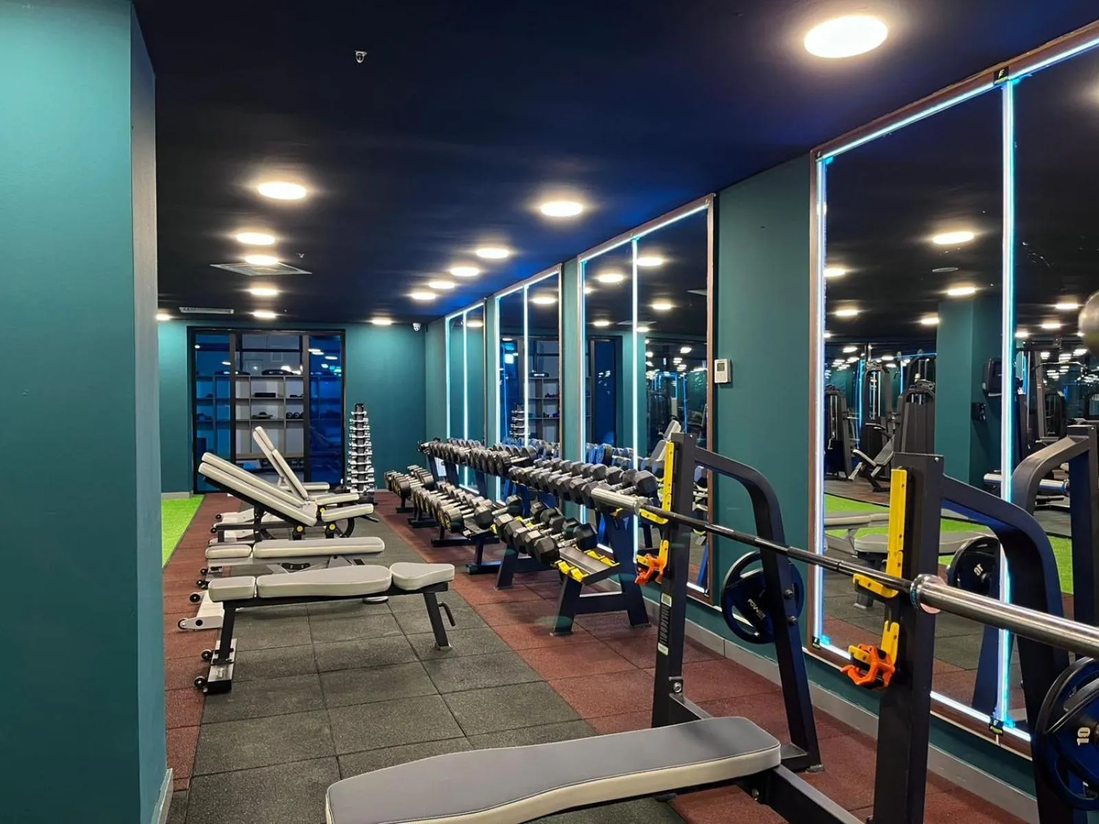 Fitness centre/facilities in Sky Tower Hotel