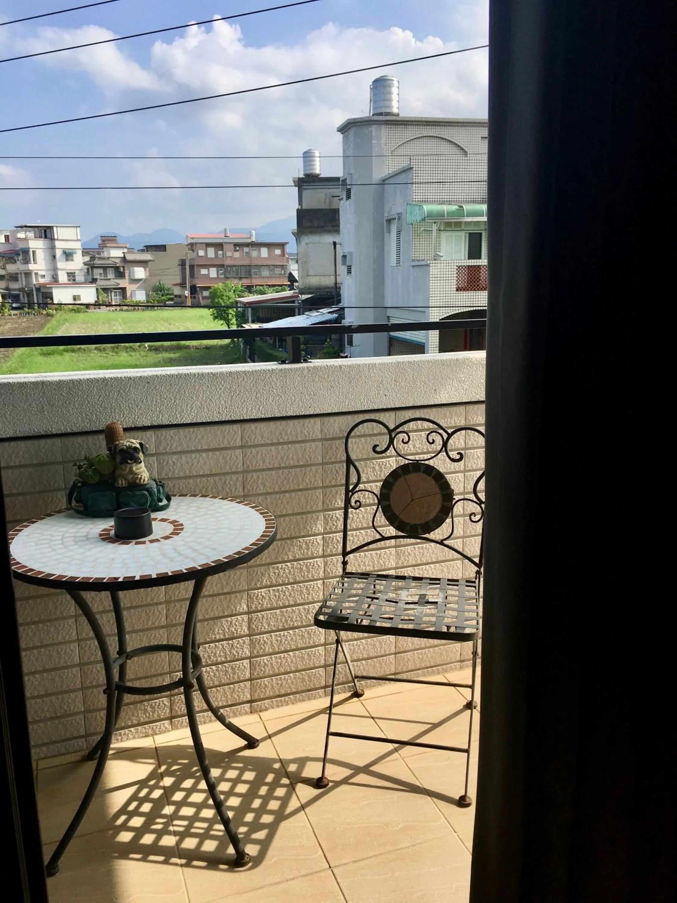 Decorative detail in Spring Tree