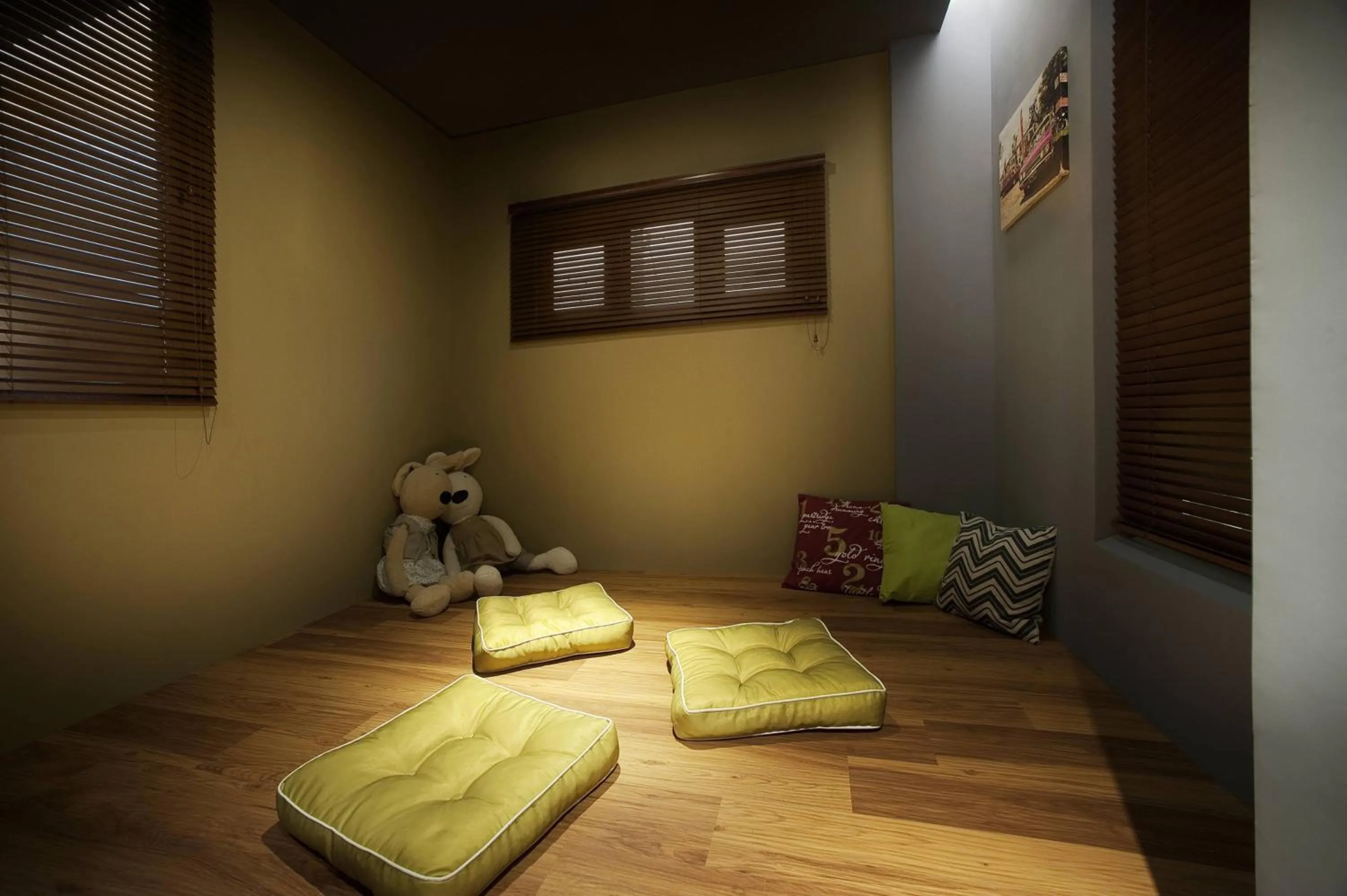 Decorative detail, Bed in Spring Tree