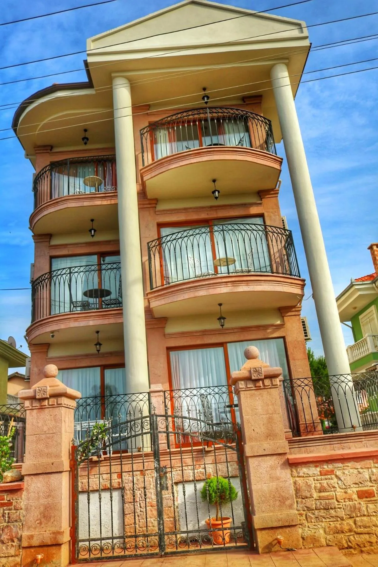 Garden in Stone Hill Hotel