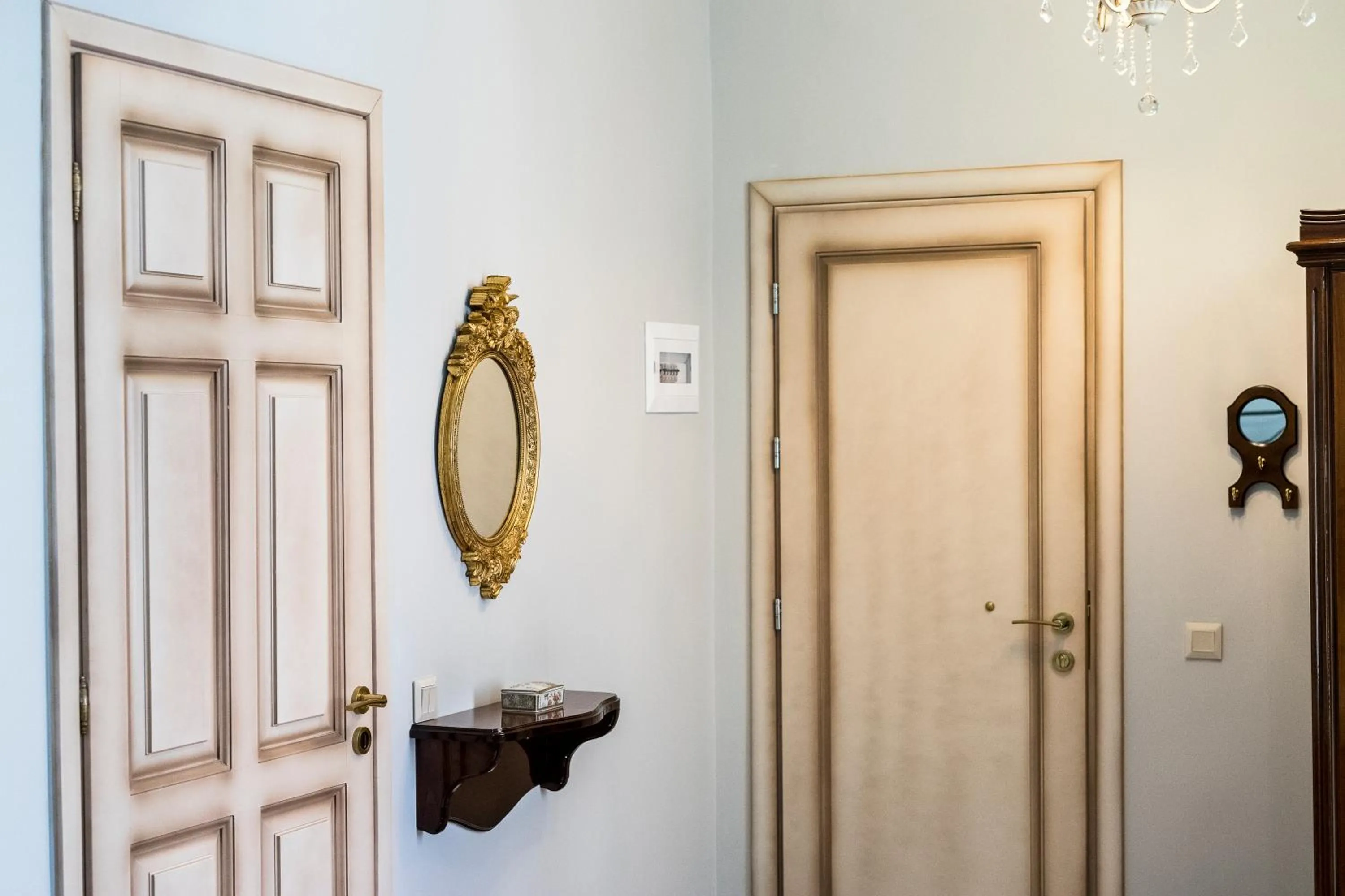 Decorative detail in Le Bijou Luxury Rooms & Suites