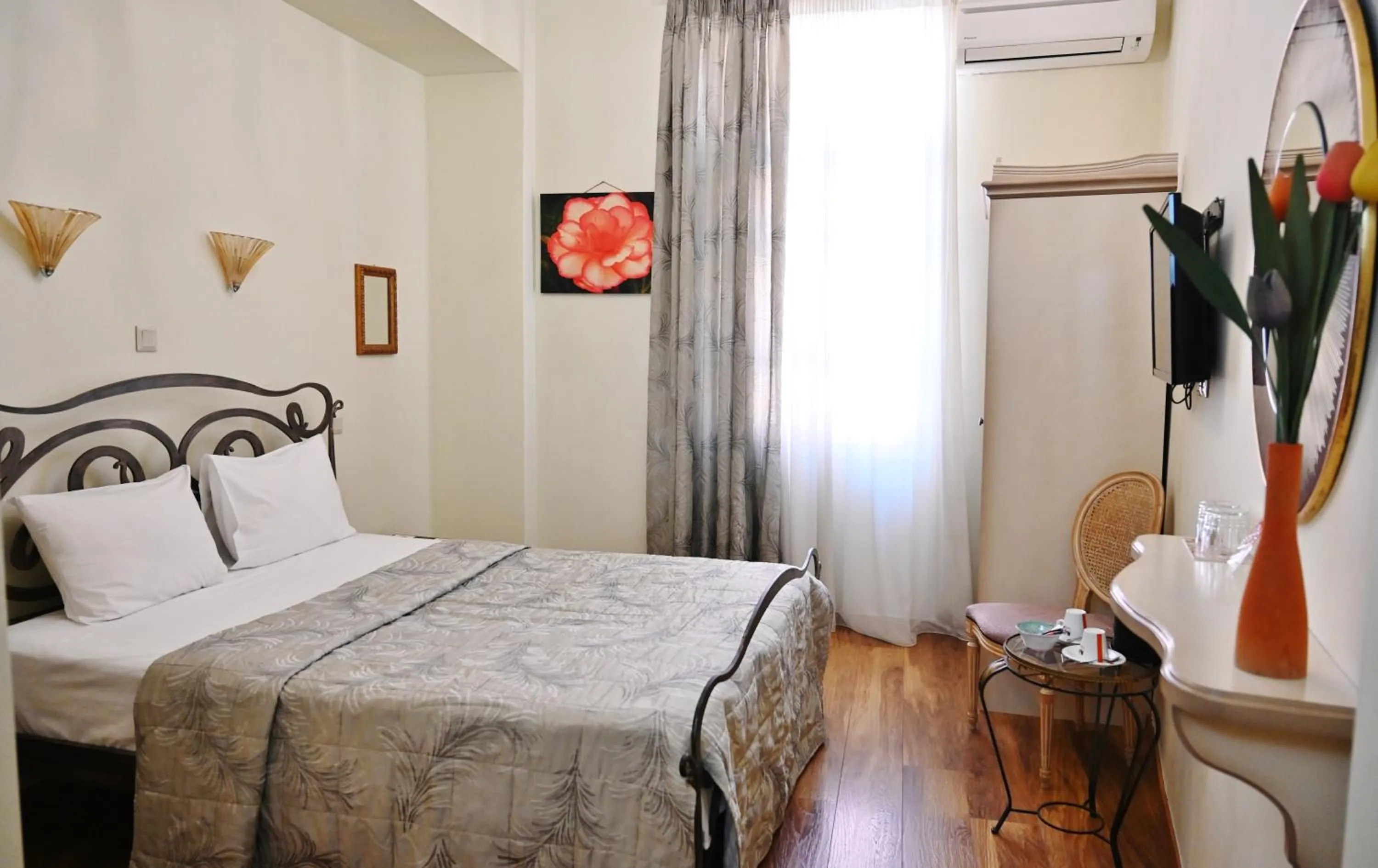 Photo of the whole room, Bed in Le Bijou Luxury Rooms & Suites