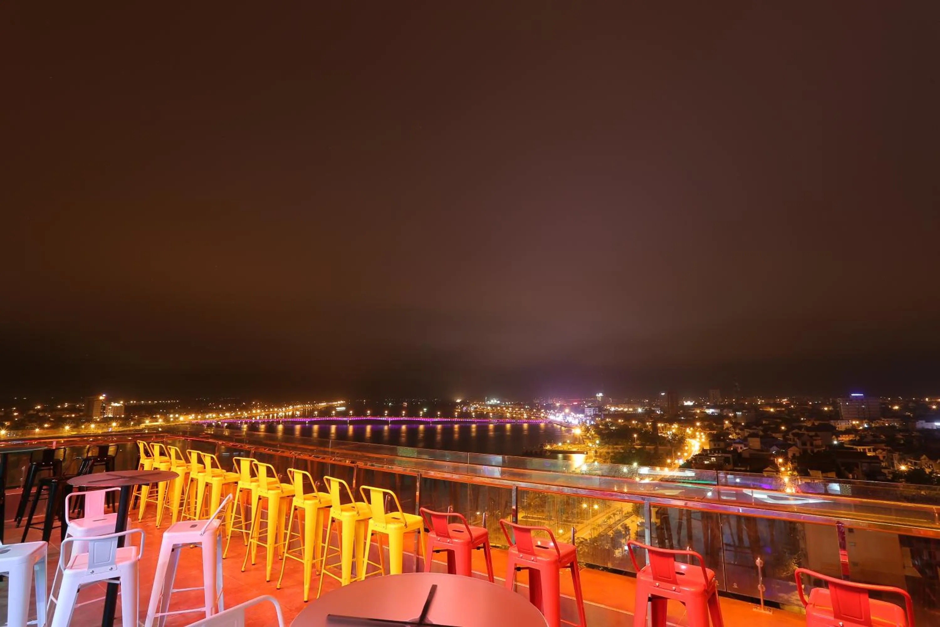 Restaurant/places to eat in CKC Thien Duong Hotel