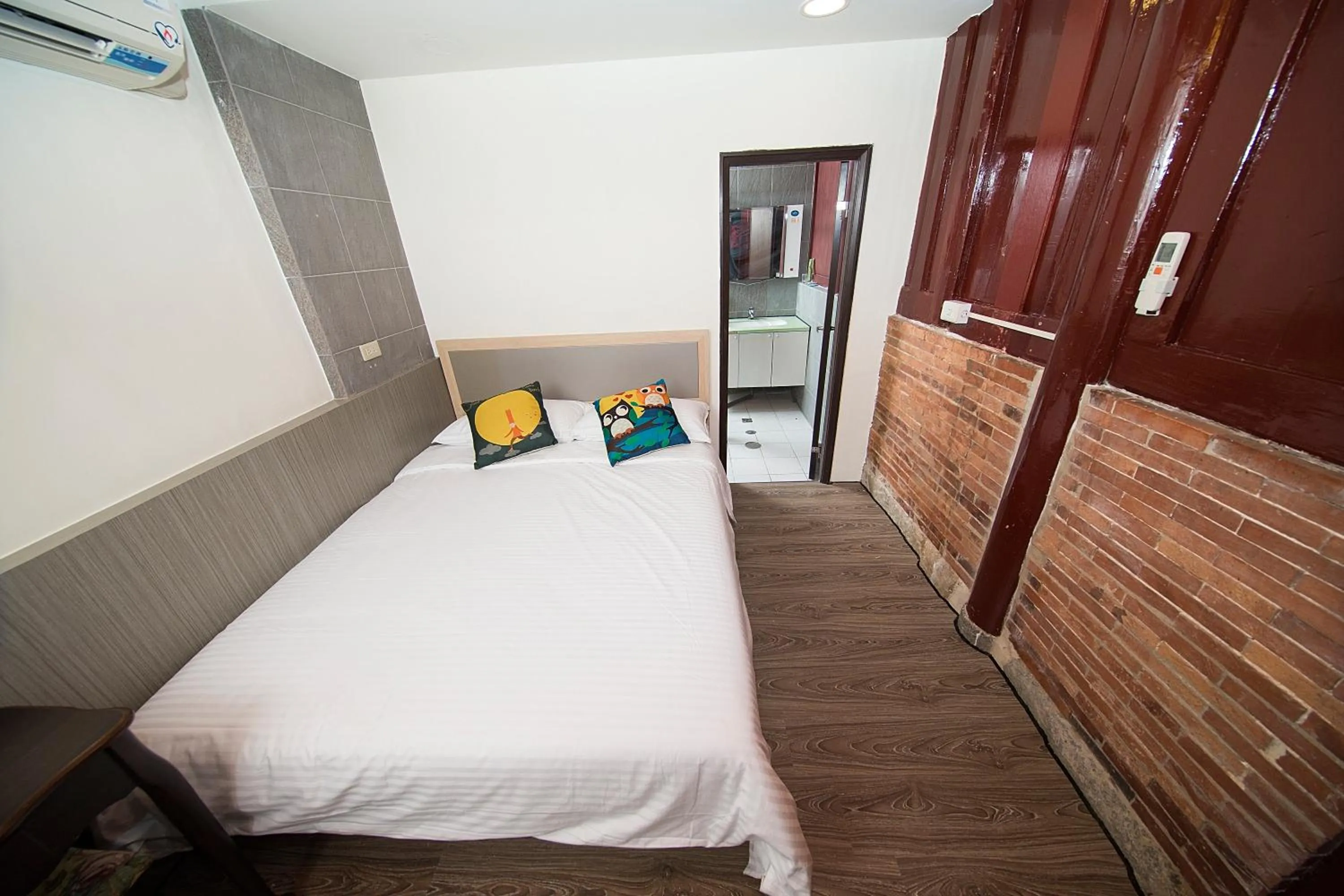 Bed in Patio Moonlight