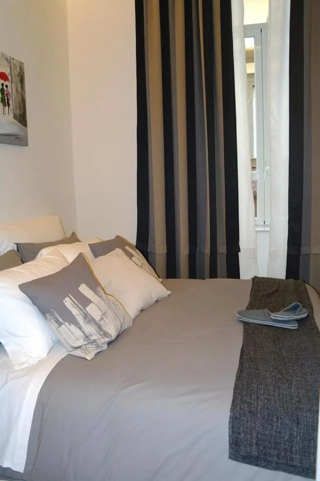 Bed in B&B Chiaia 216