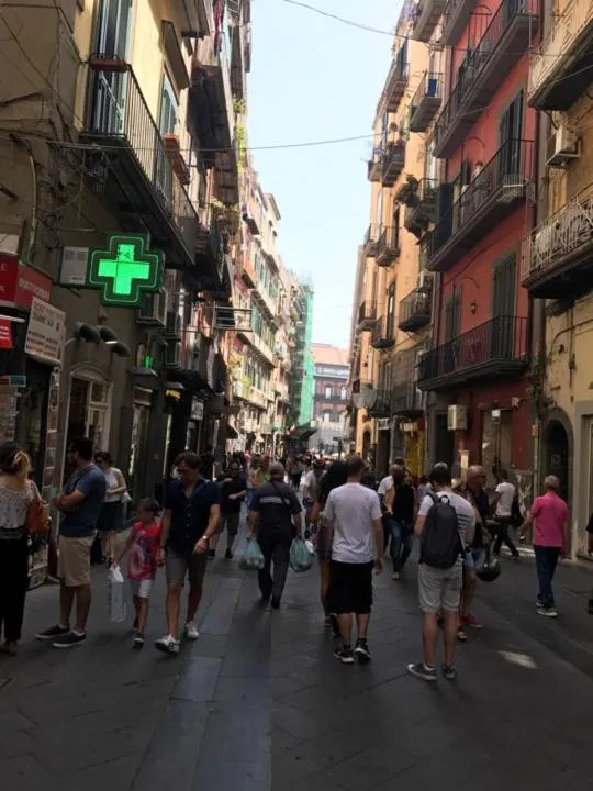 Property building in B&B Chiaia 216