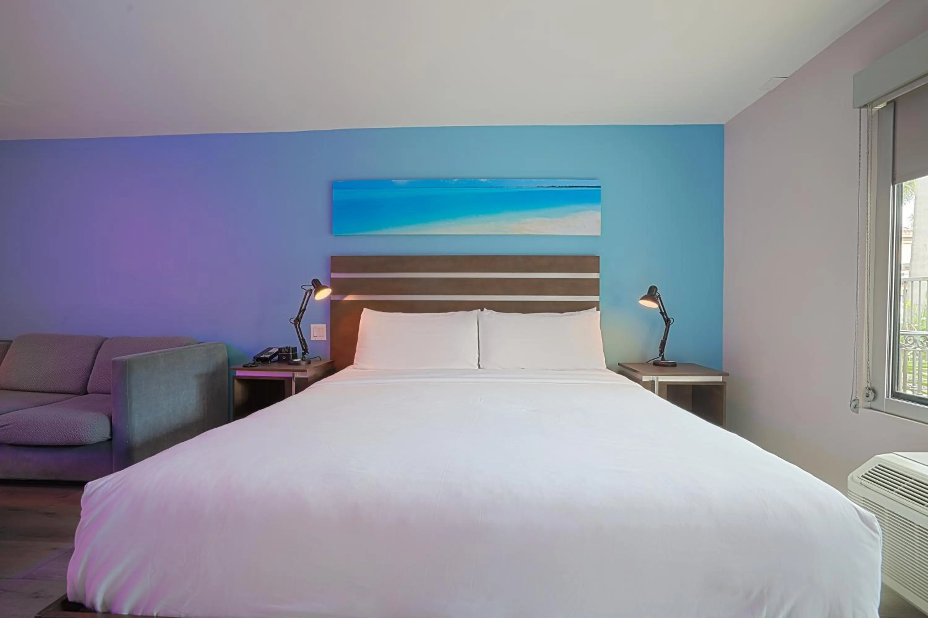Bed in The Cove Hotel