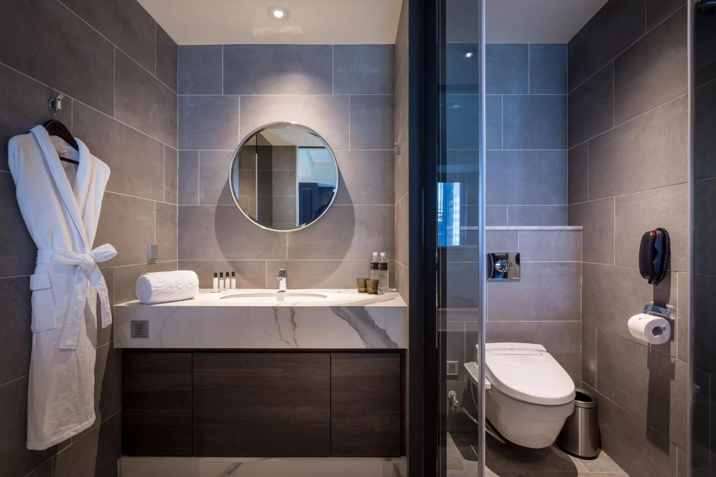 Toilet in Park Lees Hotel