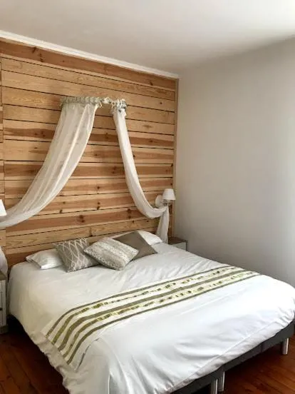 Bed in L'hostellerie de Sèvremont