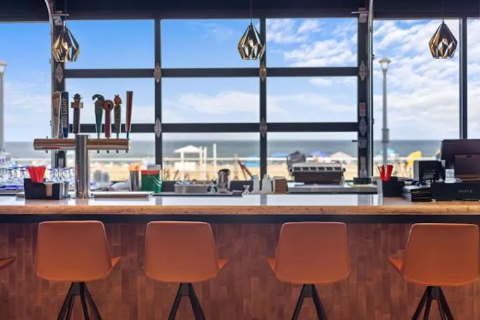 Restaurant/places to eat in The Barclay Towers Hotel and Resort