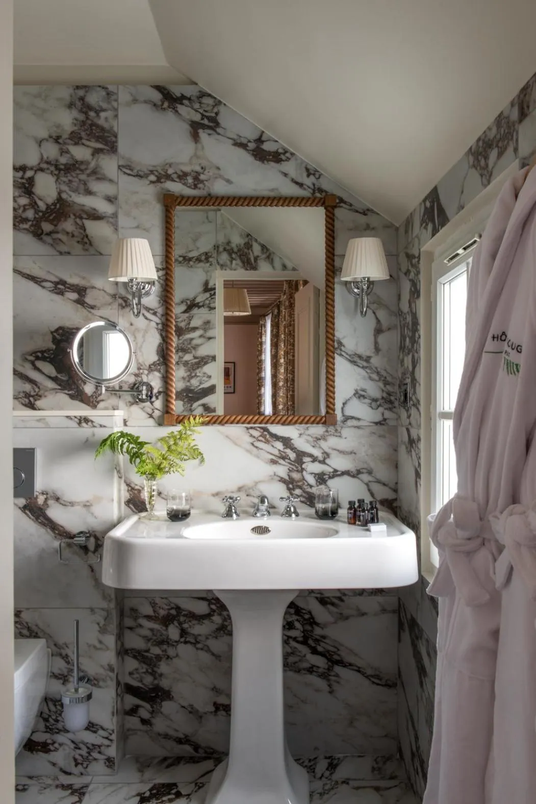 Bathroom in Hôtel Fougère