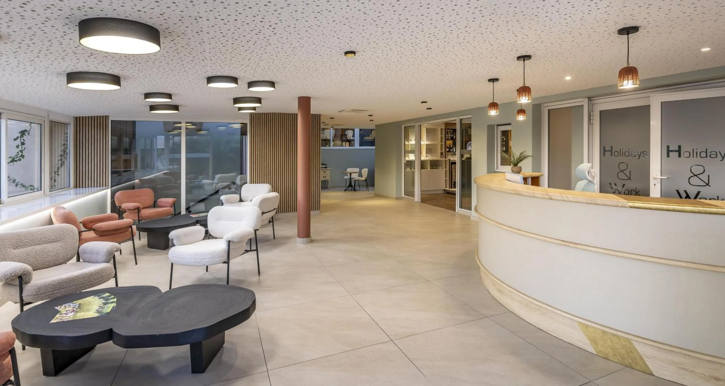 Lobby or reception in Best Western Plus Sanary
