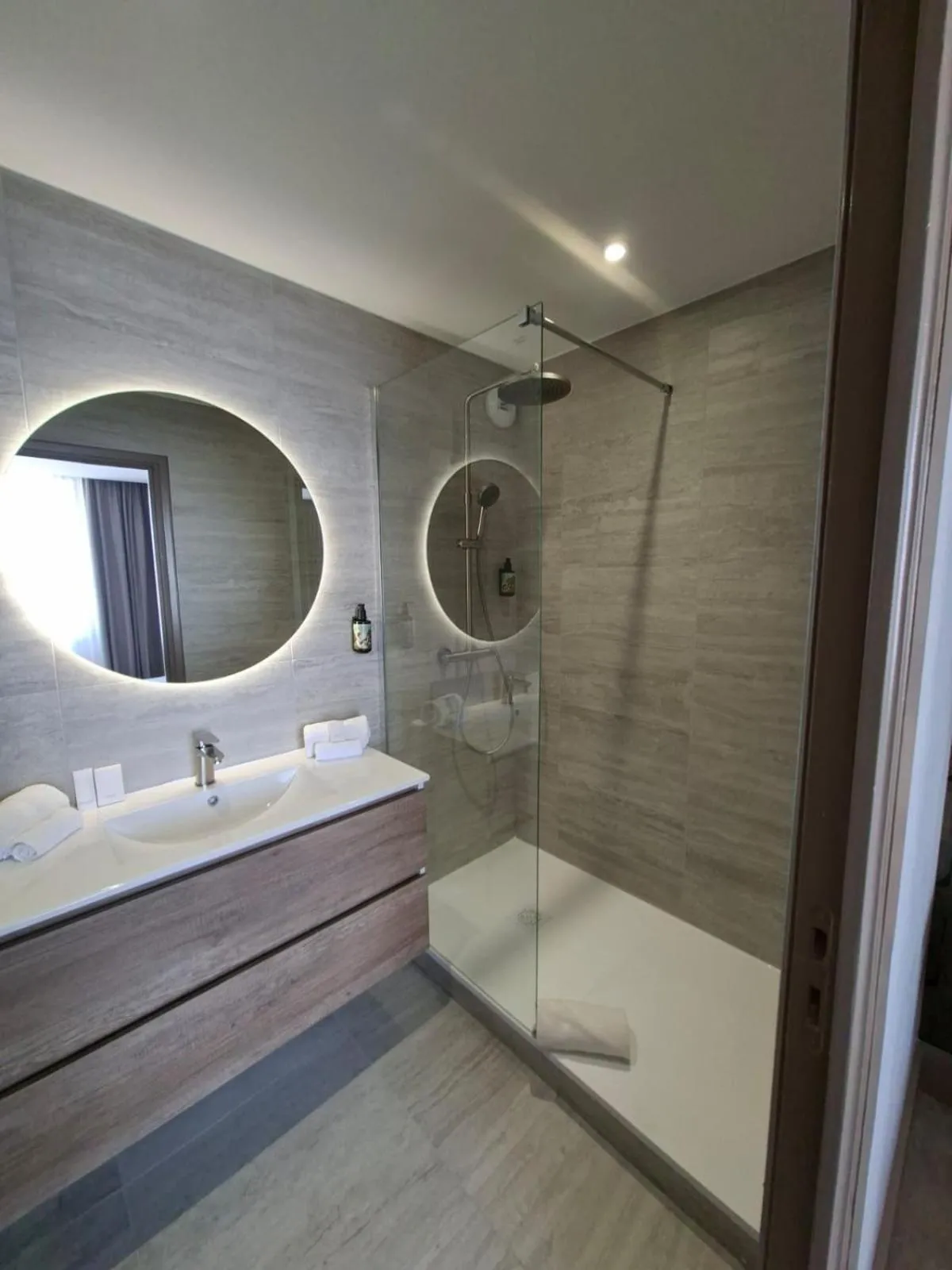 Bathroom in Best Western Plus Sanary