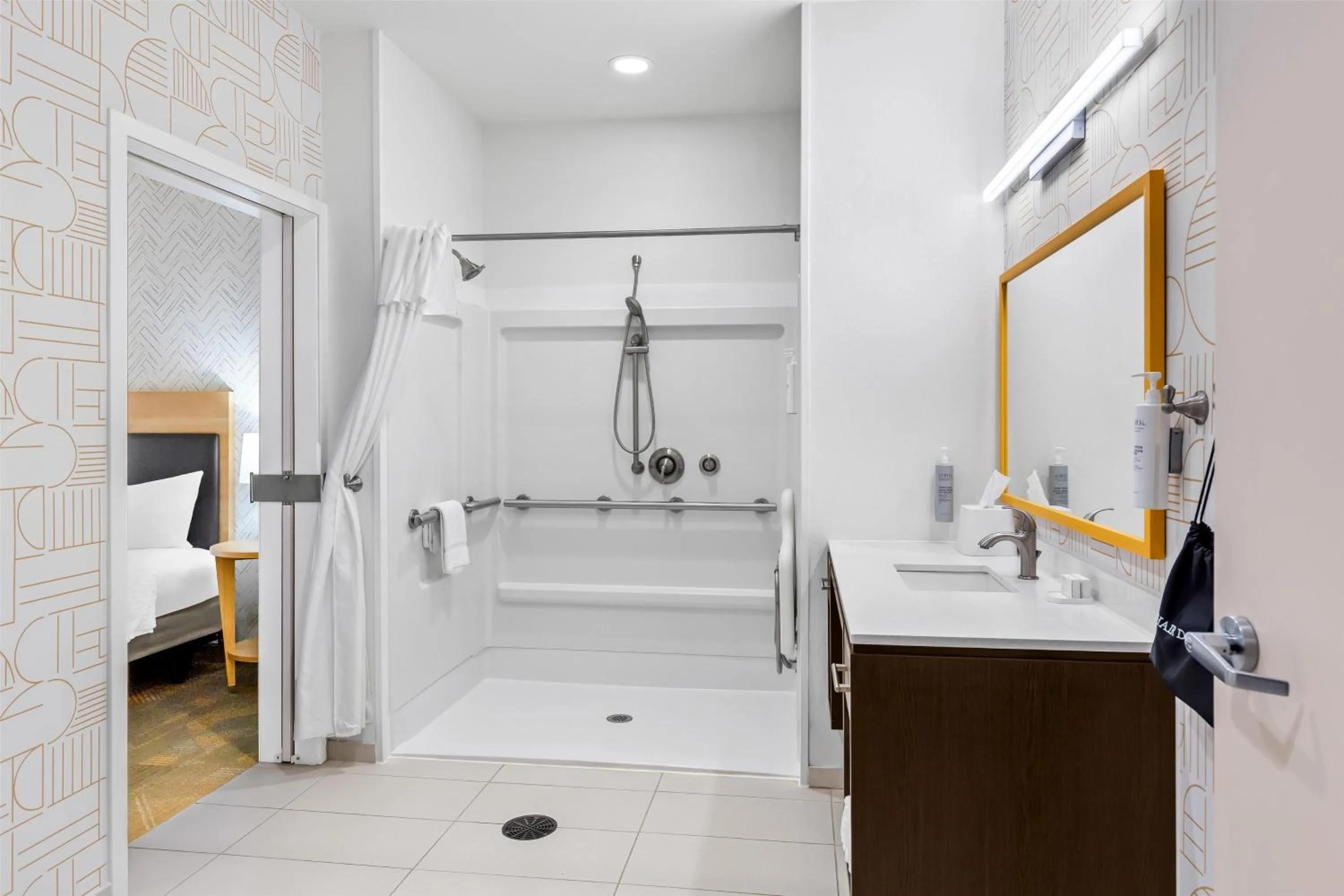 Bathroom in Home2 Suites By Hilton Youngstown