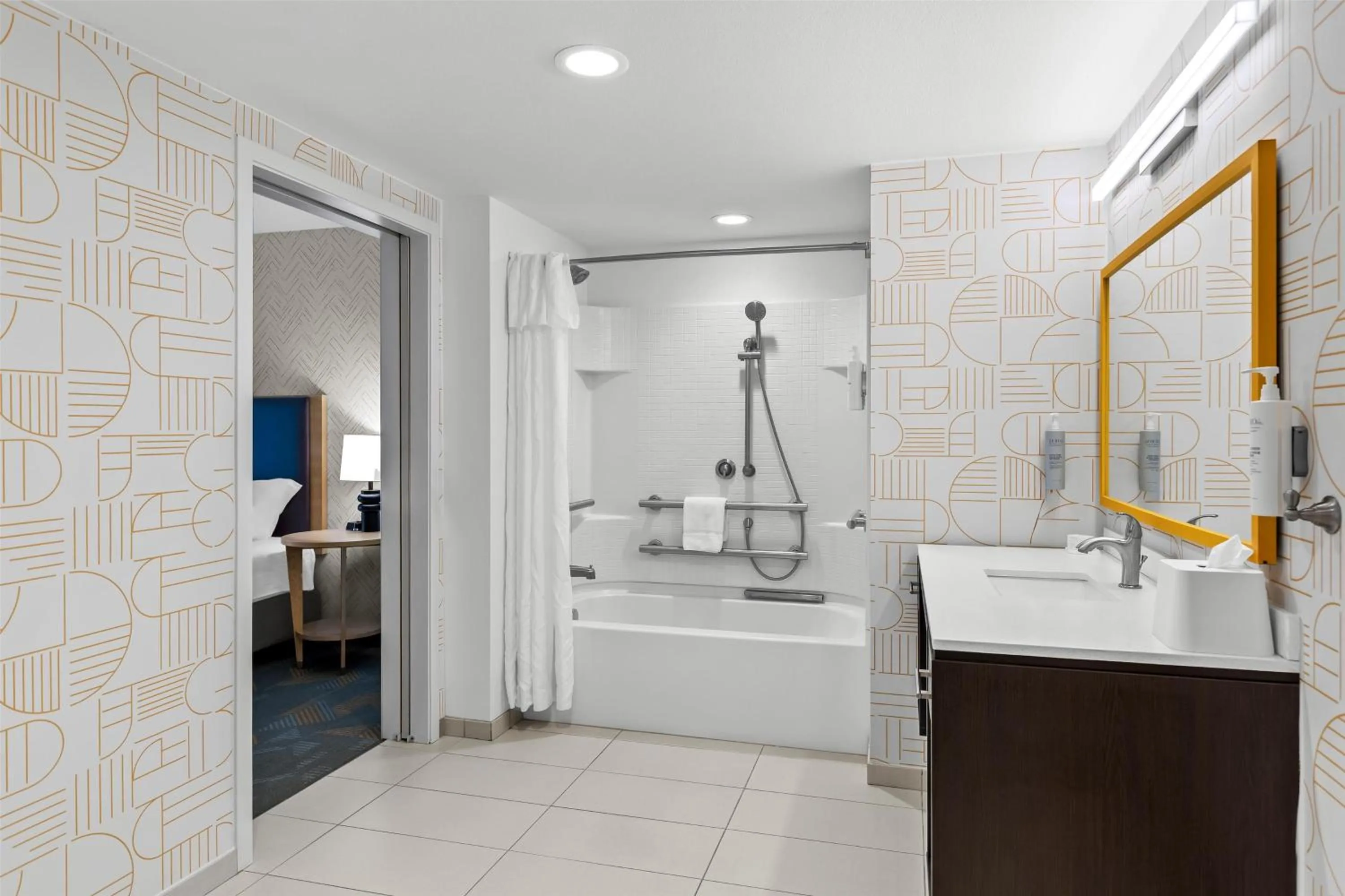 Bathroom in Home2 Suites By Hilton Youngstown