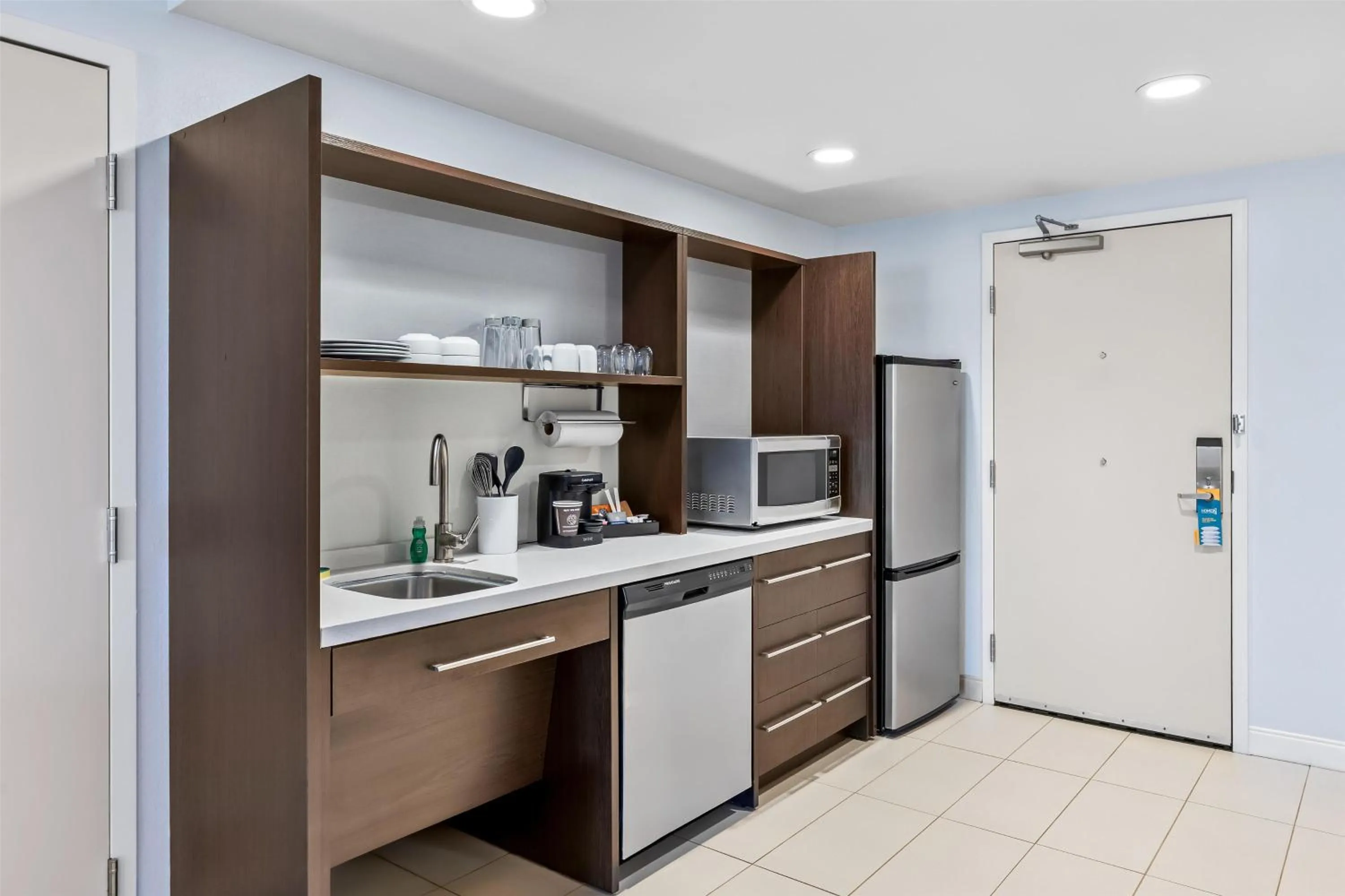 Kitchen or kitchenette in Home2 Suites By Hilton Youngstown