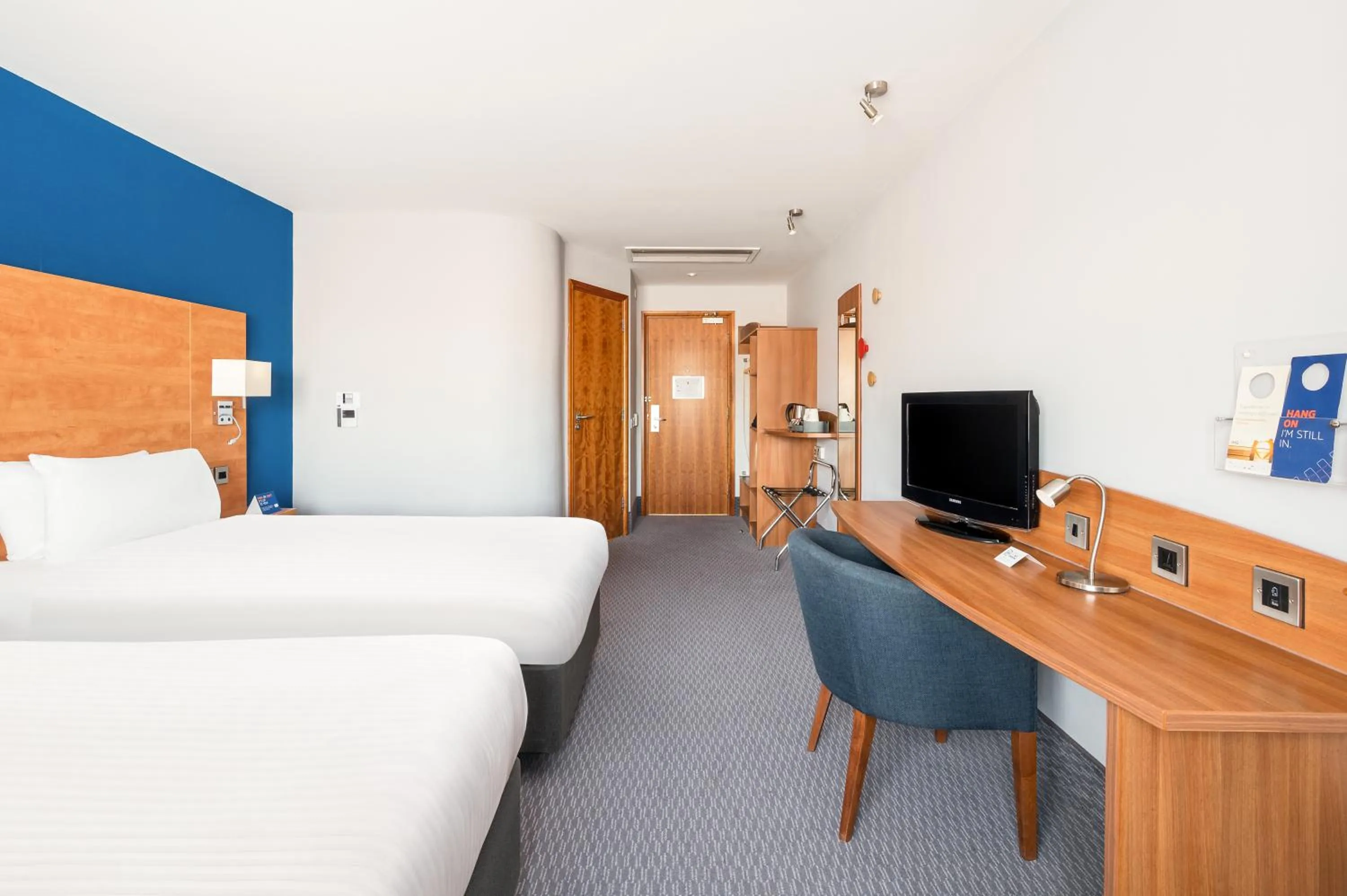 Bed in Holiday Inn Leamington Spa - Warwick by IHG
