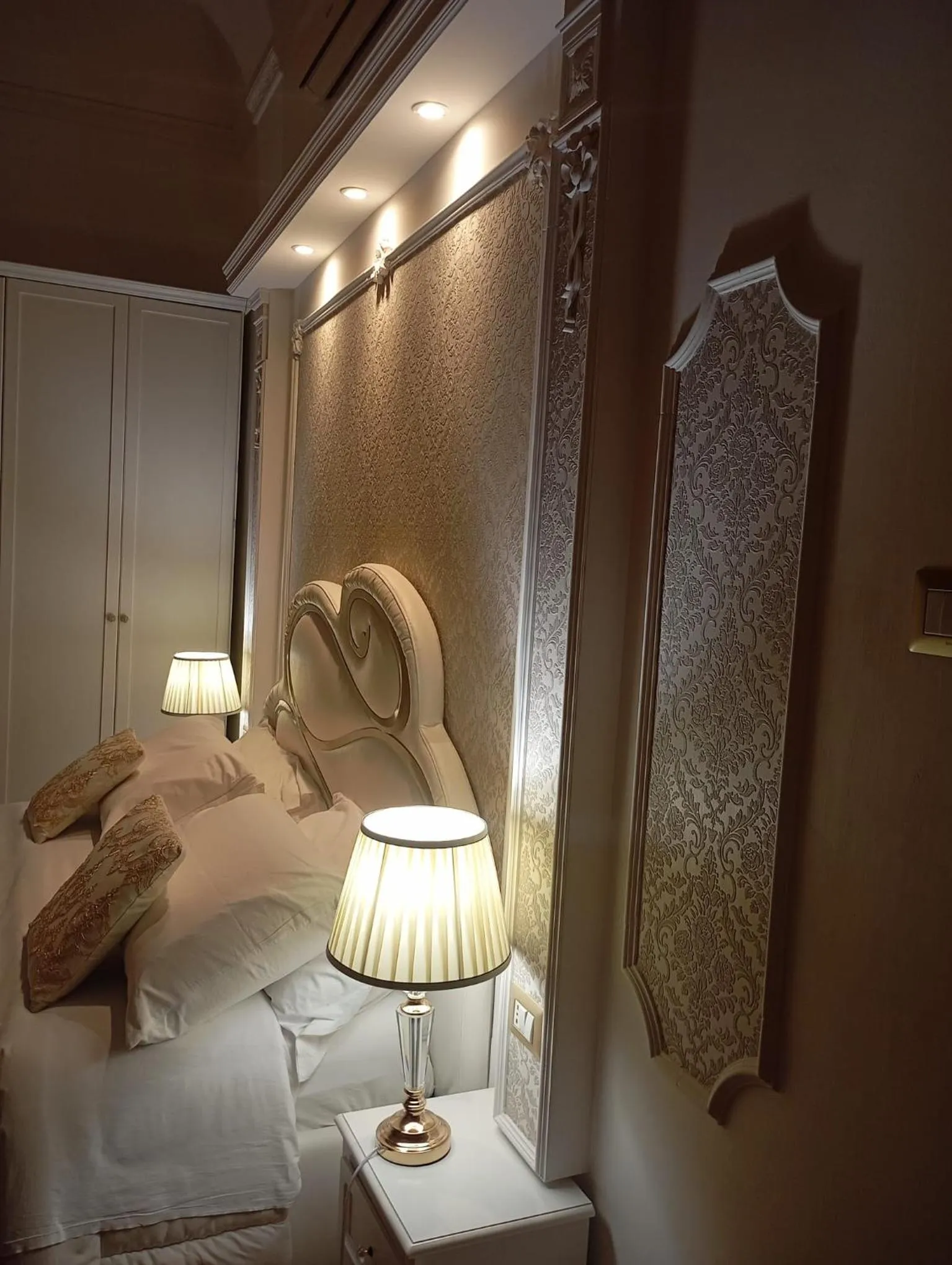 Bedroom, Bed in Barberini Dream