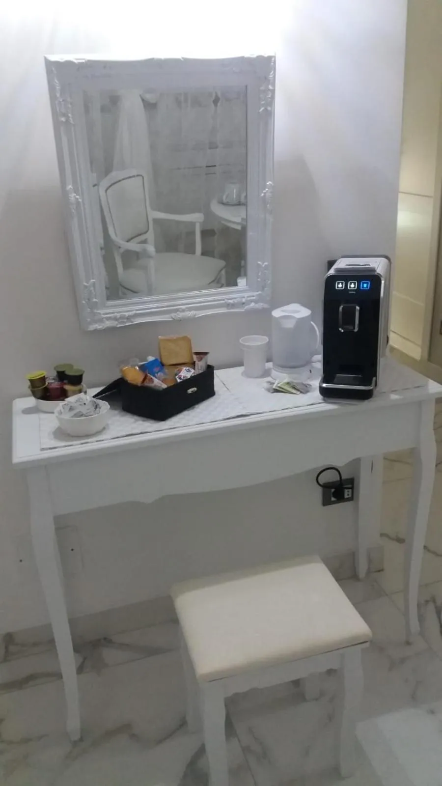 Coffee/tea facilities in Barberini Dream