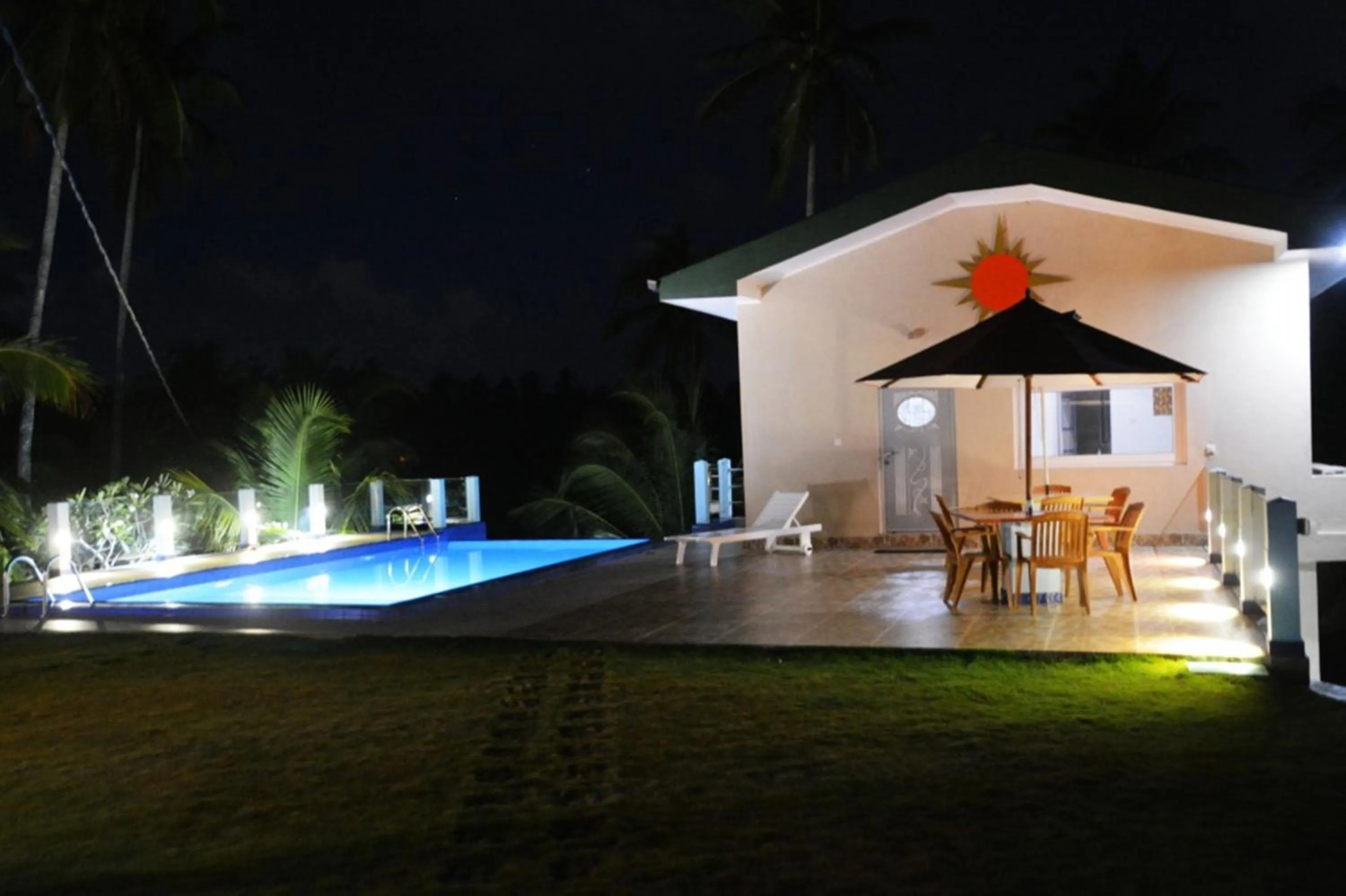 Night in The Hilltop Boosa