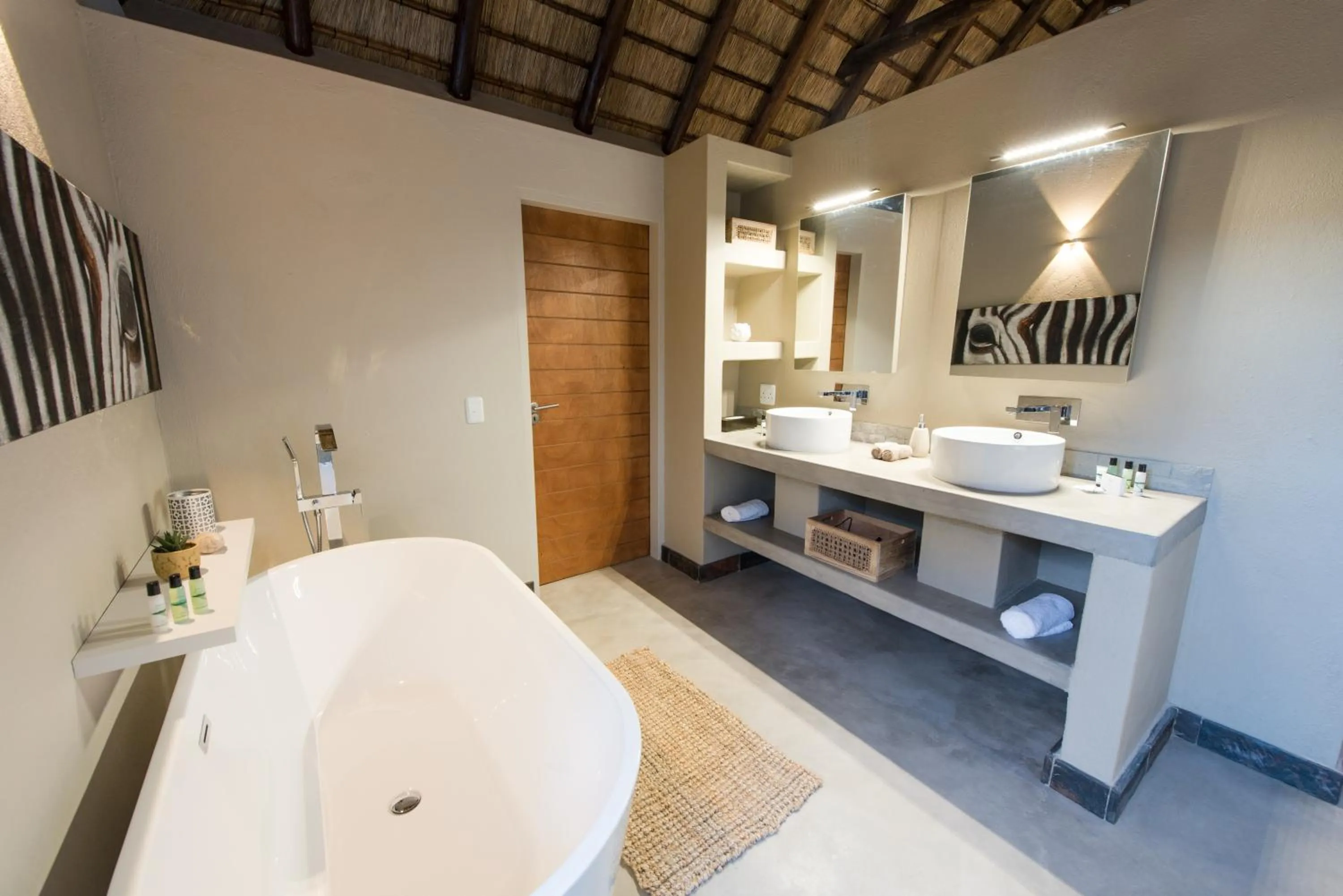 Bathroom in Bushbaby River Lodge