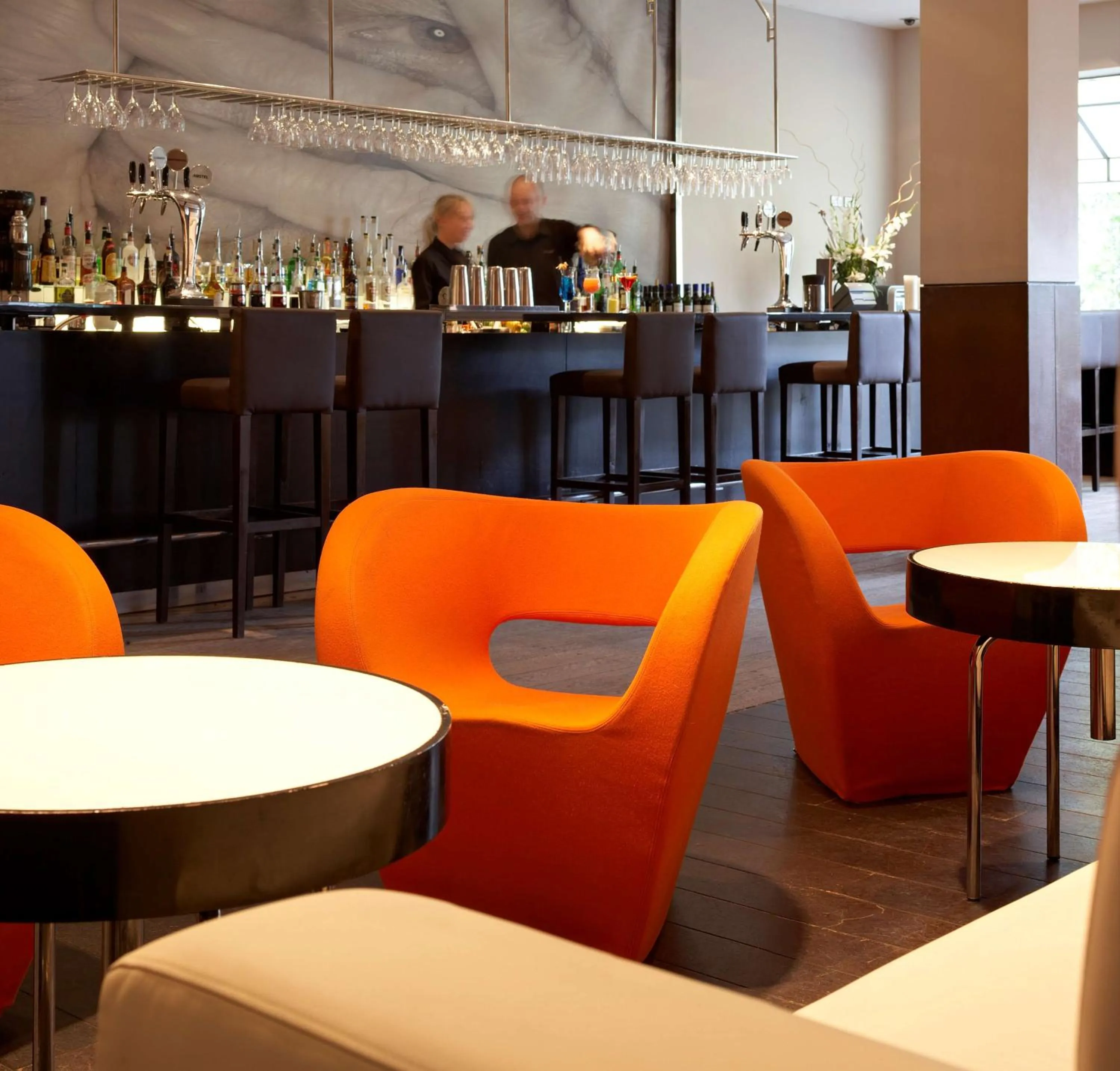 Lounge or bar in Park Plaza Cardiff