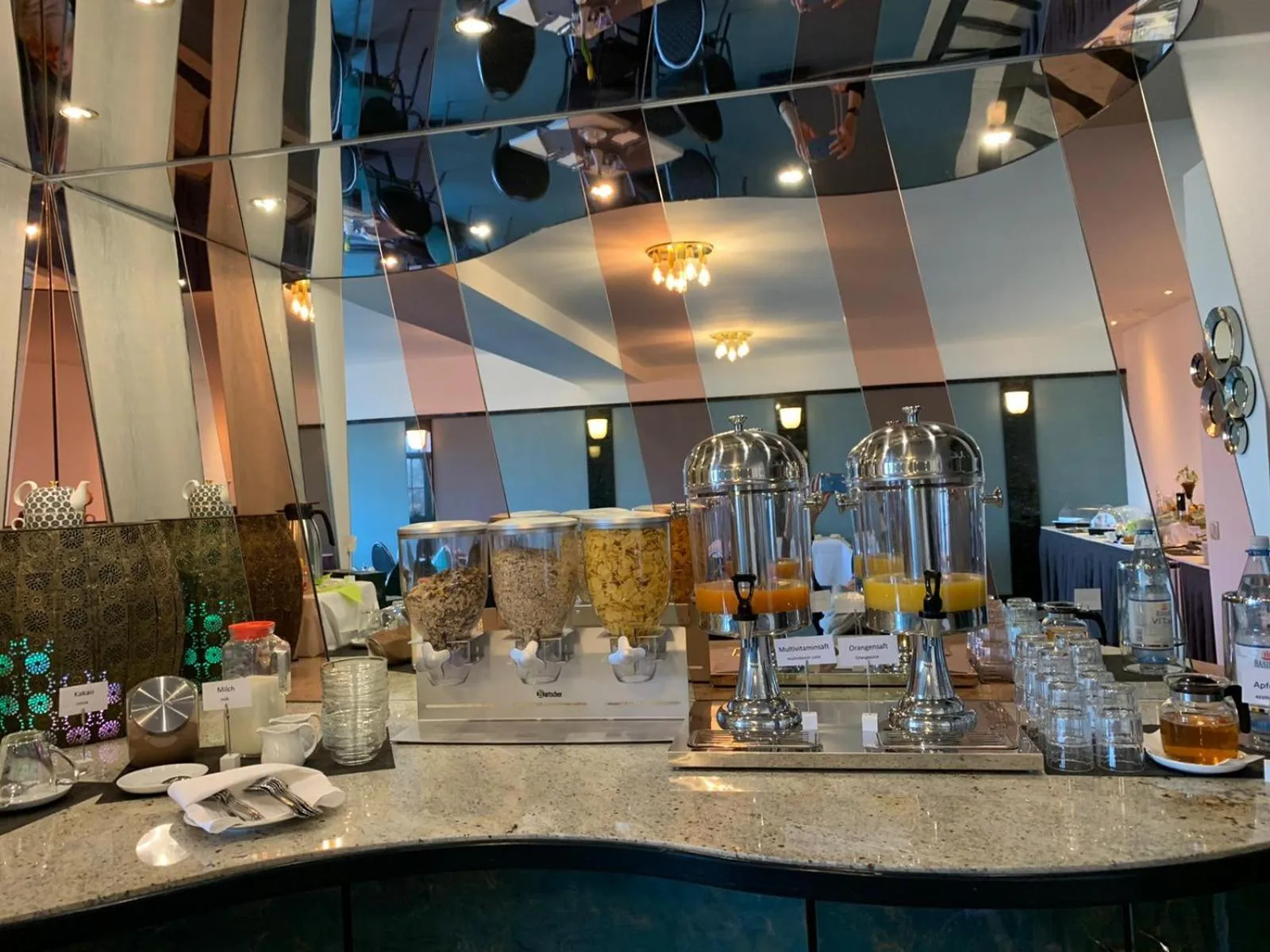 Dining area in Hotel Hennesburg