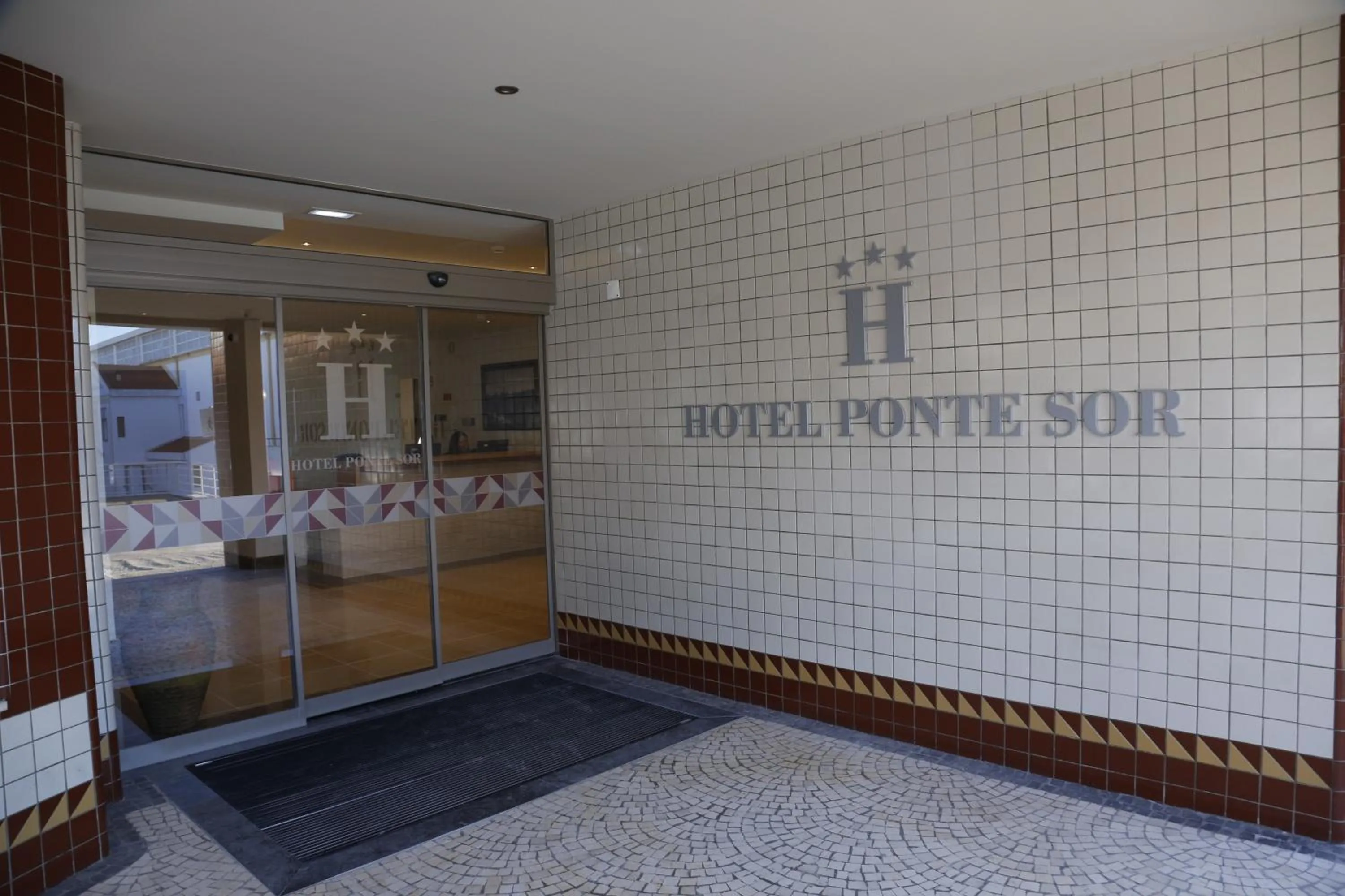 Facade/entrance in Hotel Ponte Sor