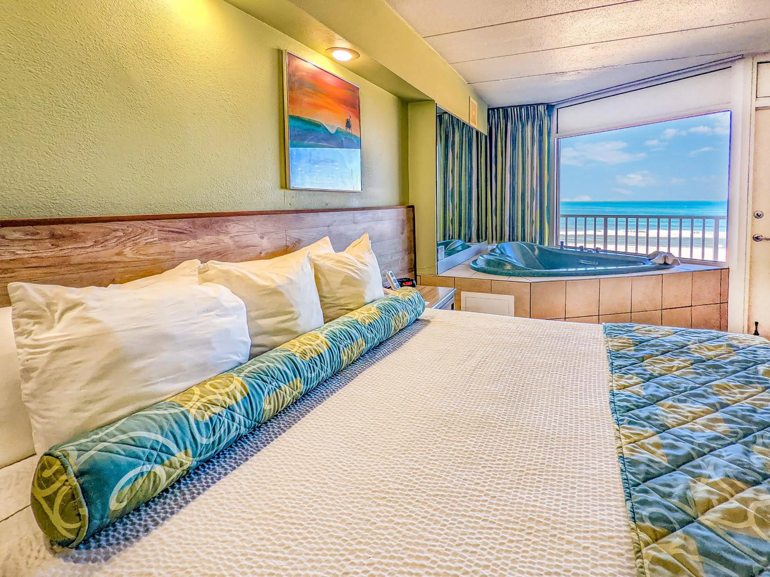 Bed in The Schooner Inn