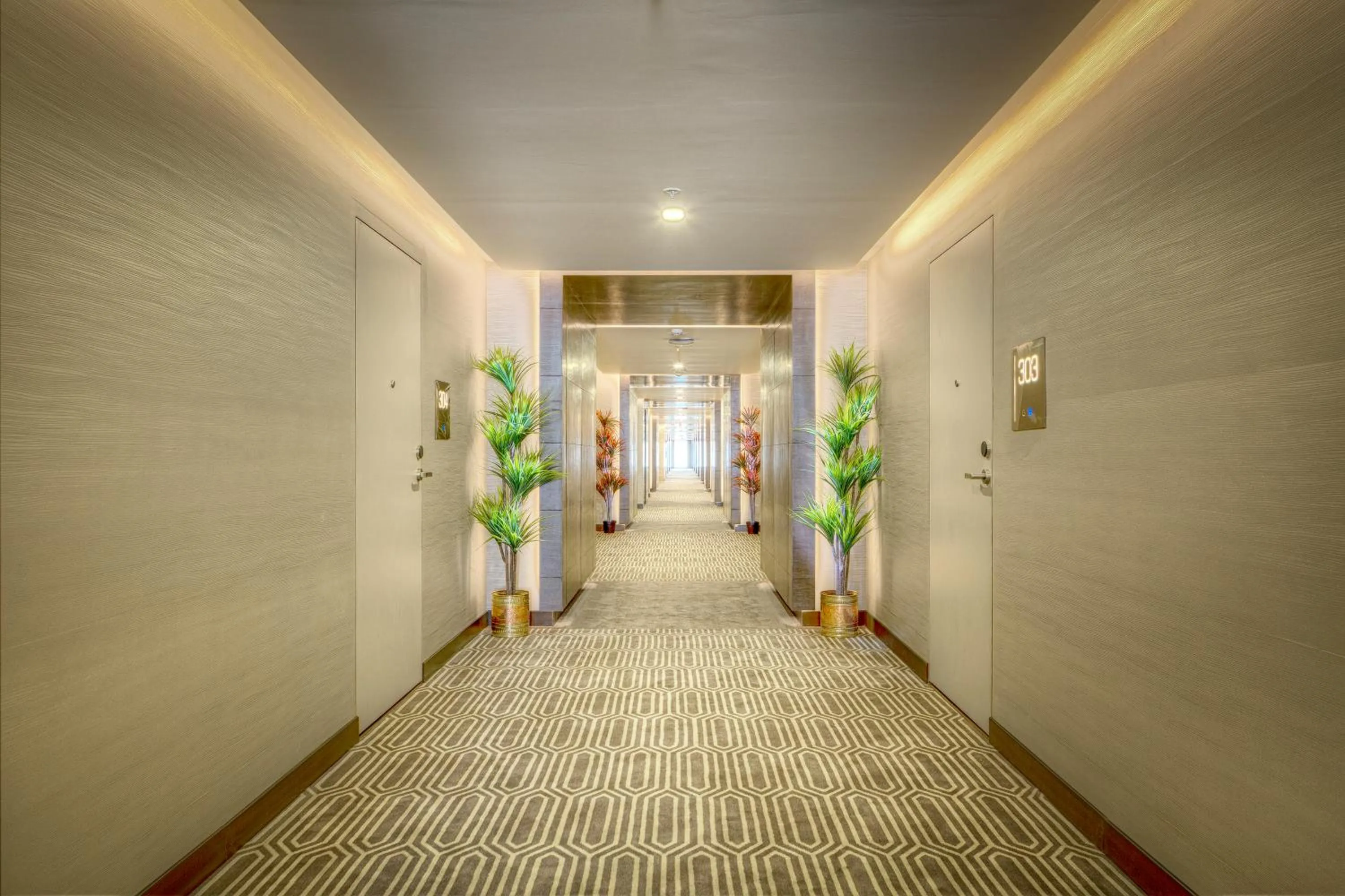 Communal lounge/ TV room in Attide Hotel