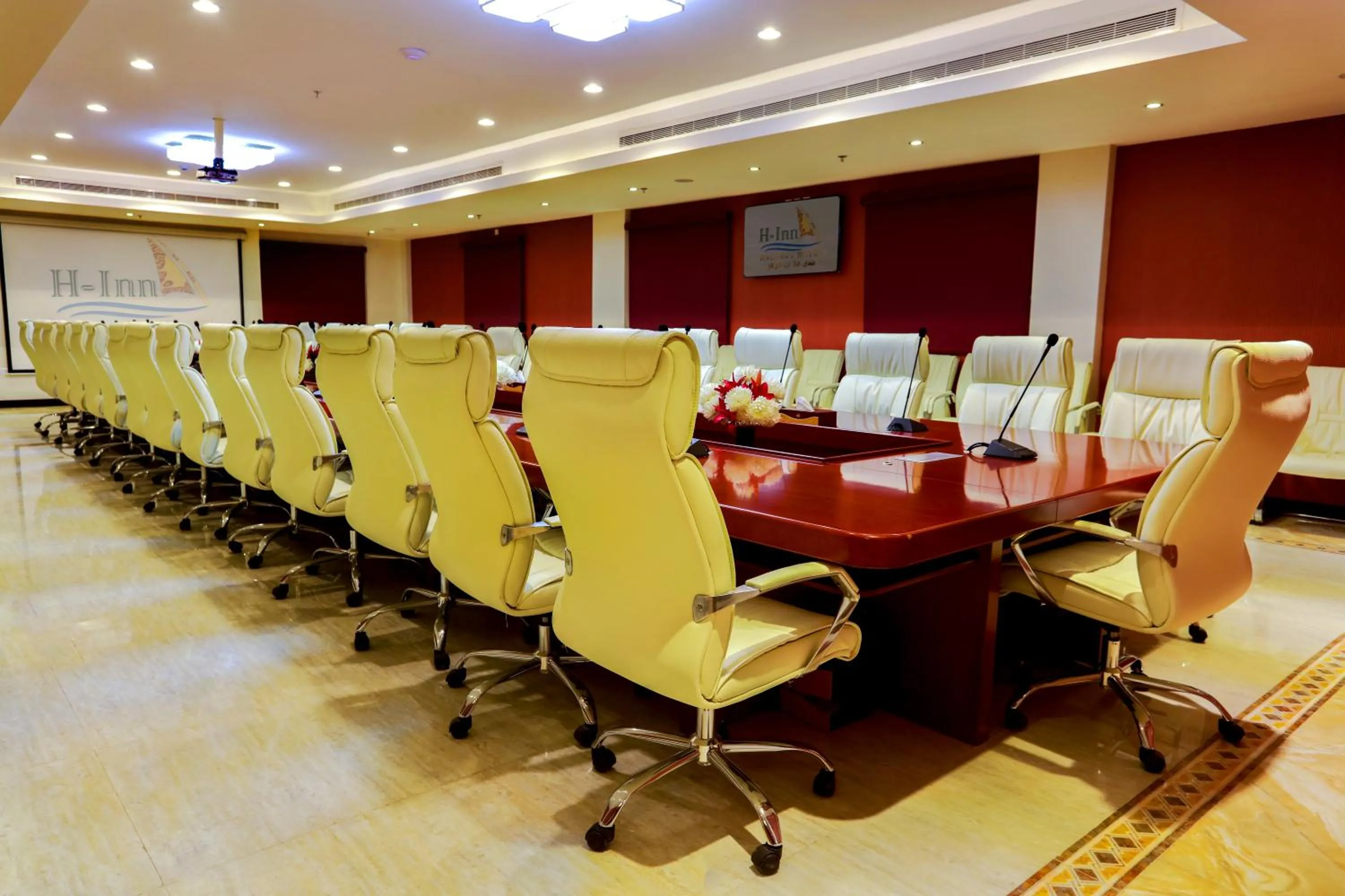 Meeting/conference room in فندق هلا ان