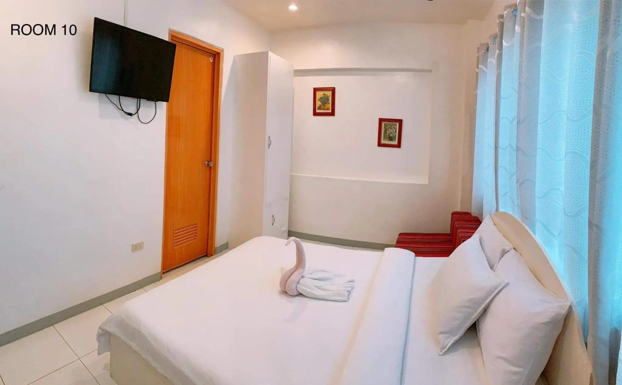 Bed in Luna Oslob Travellers Inn