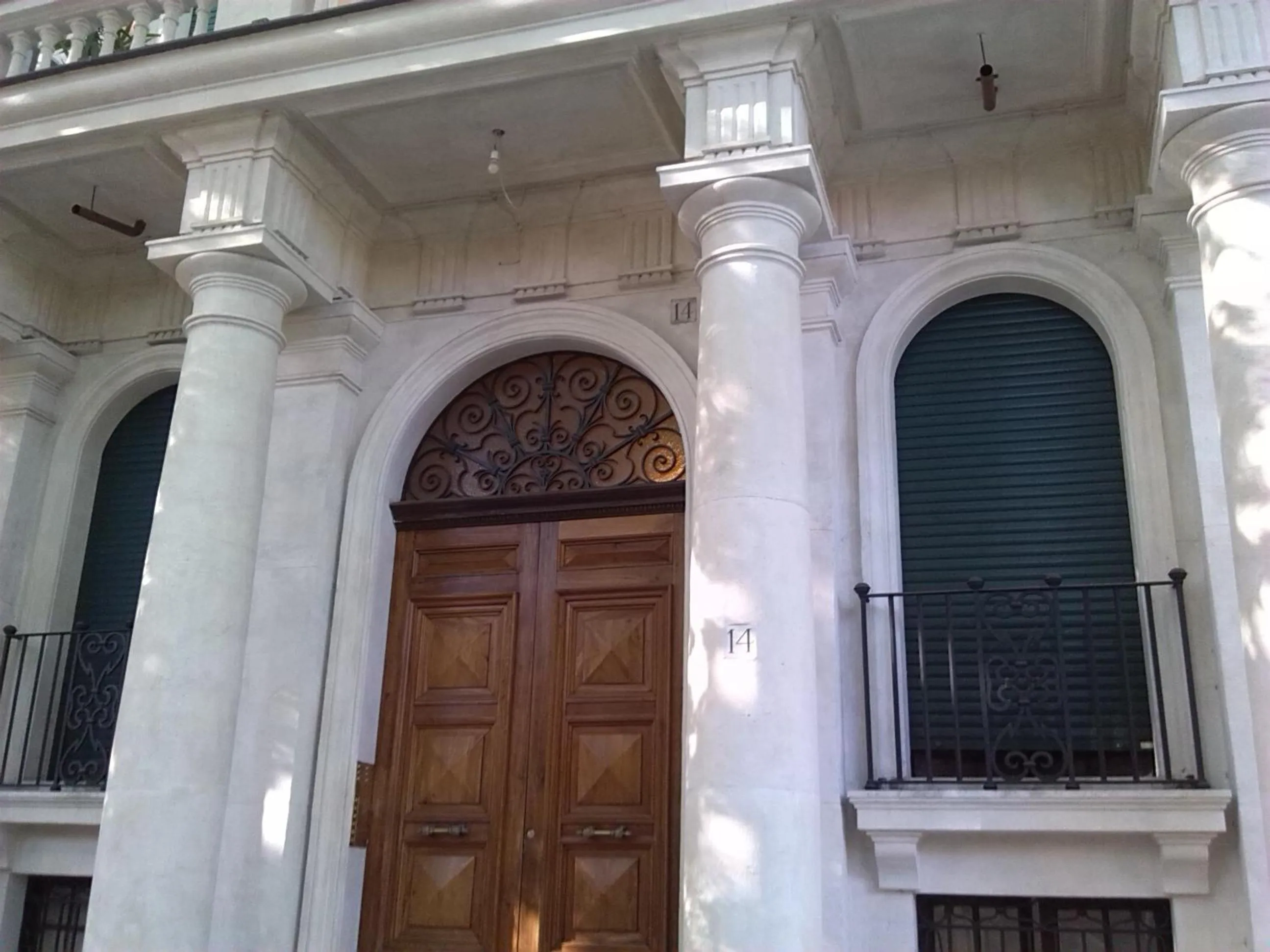 Facade/entrance in Agnes Roma