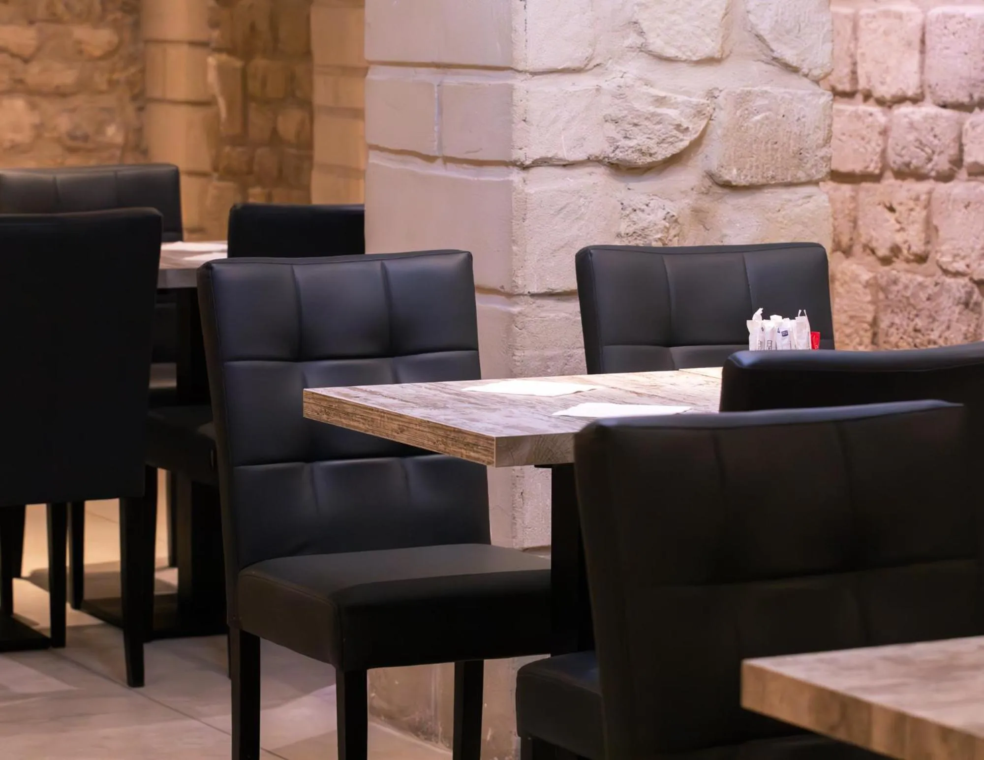 Breakfast in Hôtel Derby Eiffel