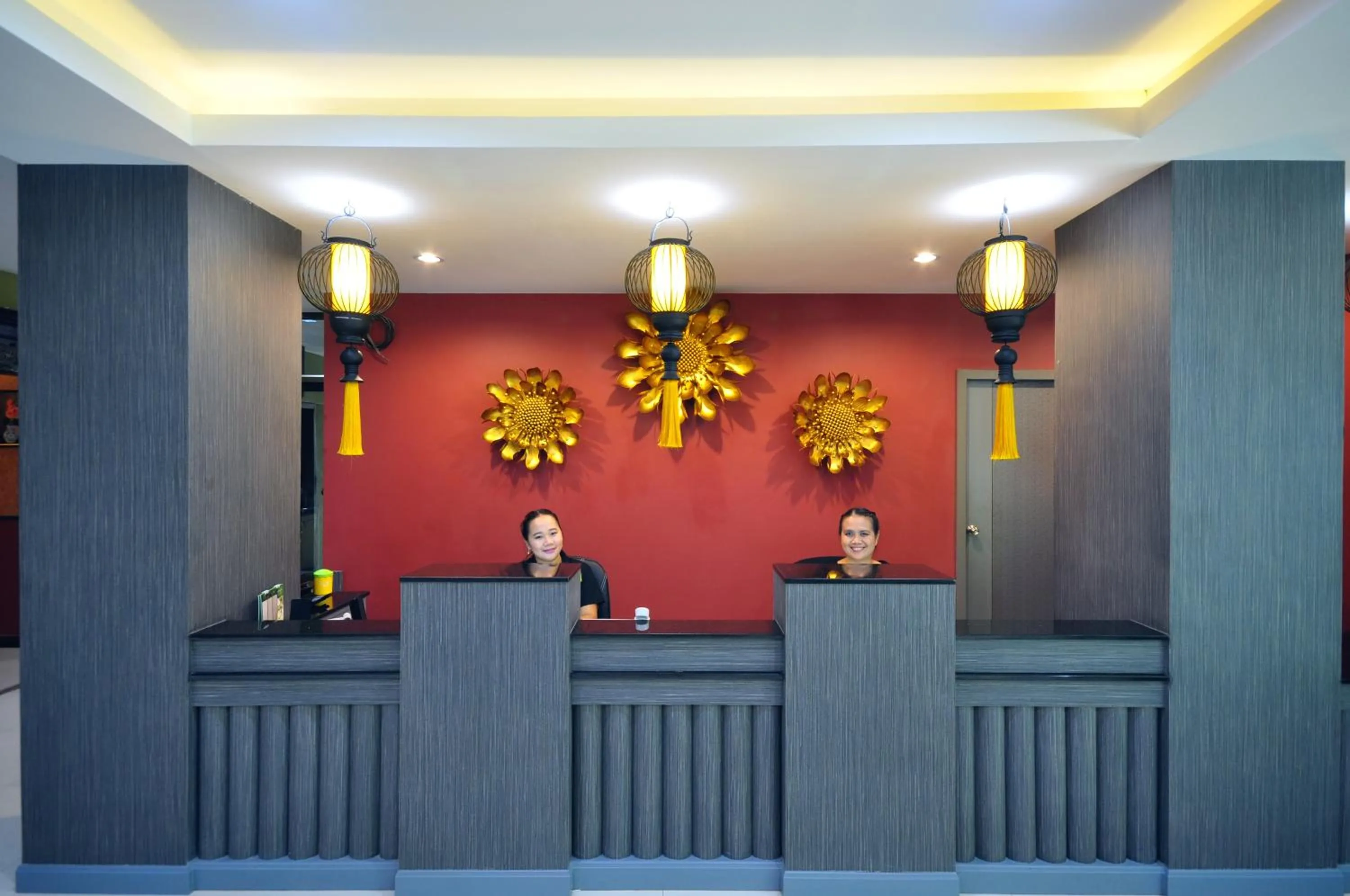 Lobby or reception in Chiangmai S.P. Hotel