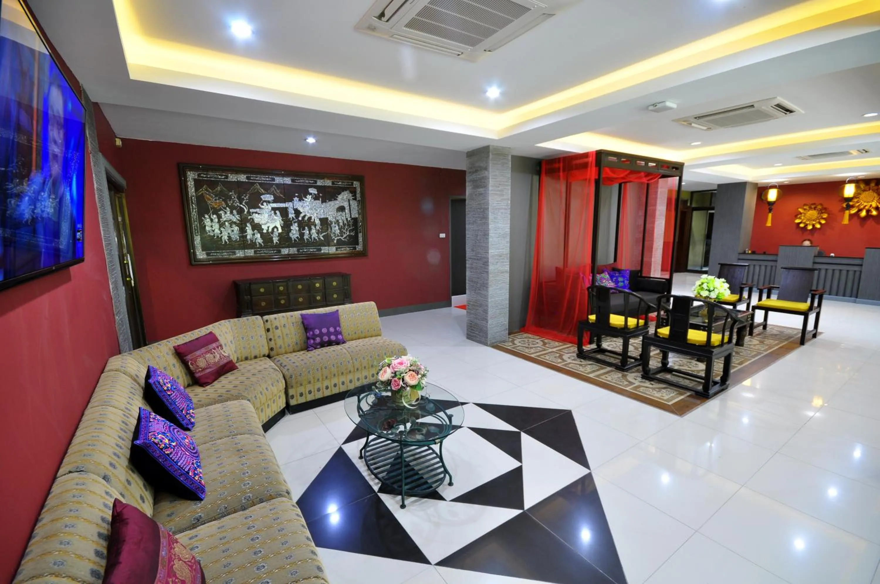 Lobby or reception in Chiangmai S.P. Hotel