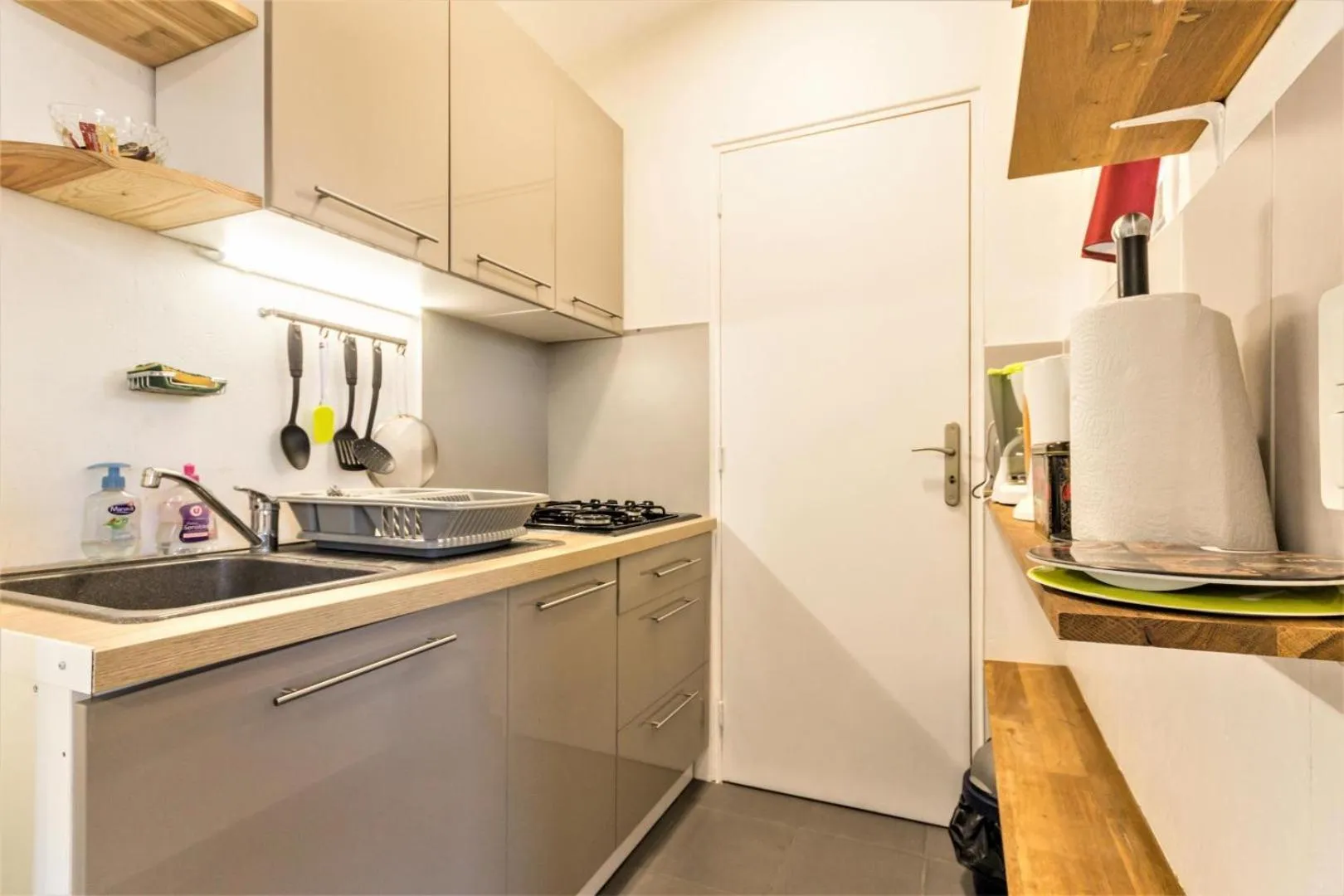 Kitchen or kitchenette in beau t2 tharon