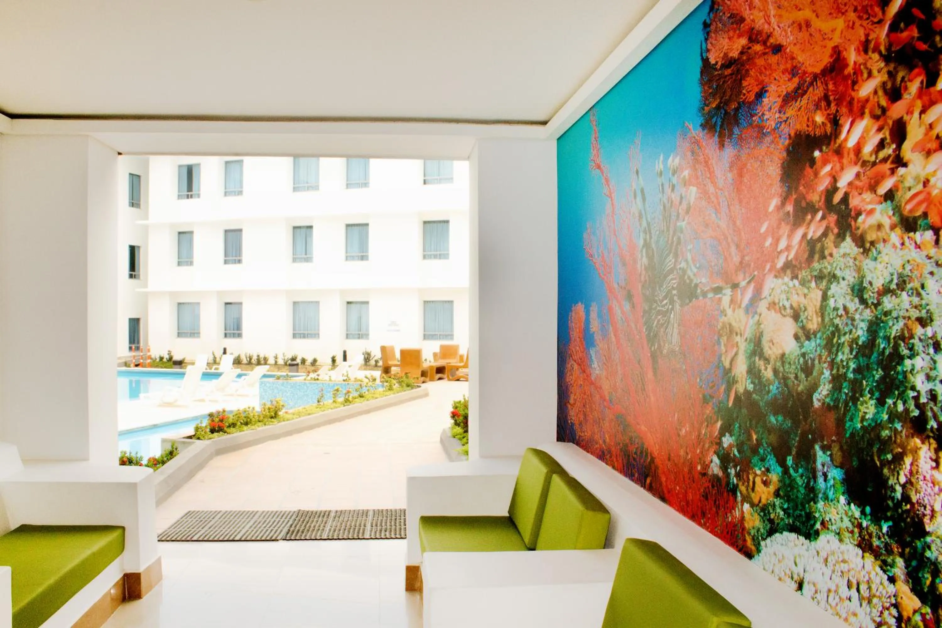 Pool view in Hotel Las Olas Mamonal