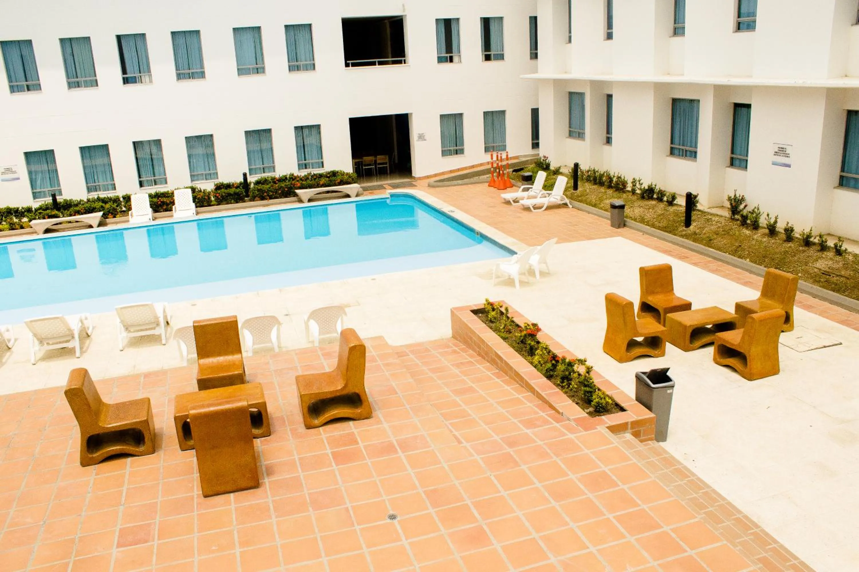 Patio in Hotel Las Olas Mamonal