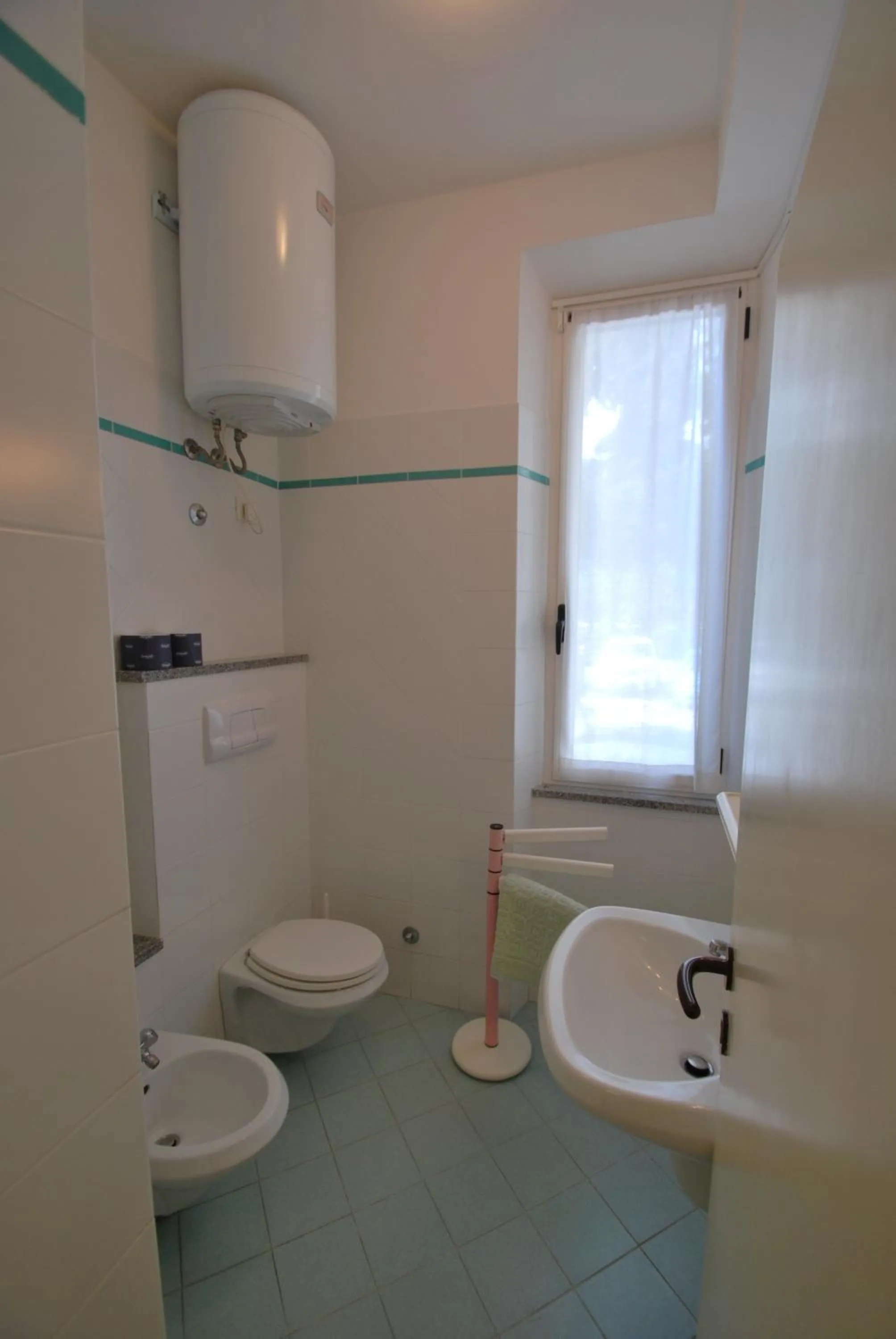 Bathroom in Appartamenti Olivo - 100 mt dal mare con aria condizionata
