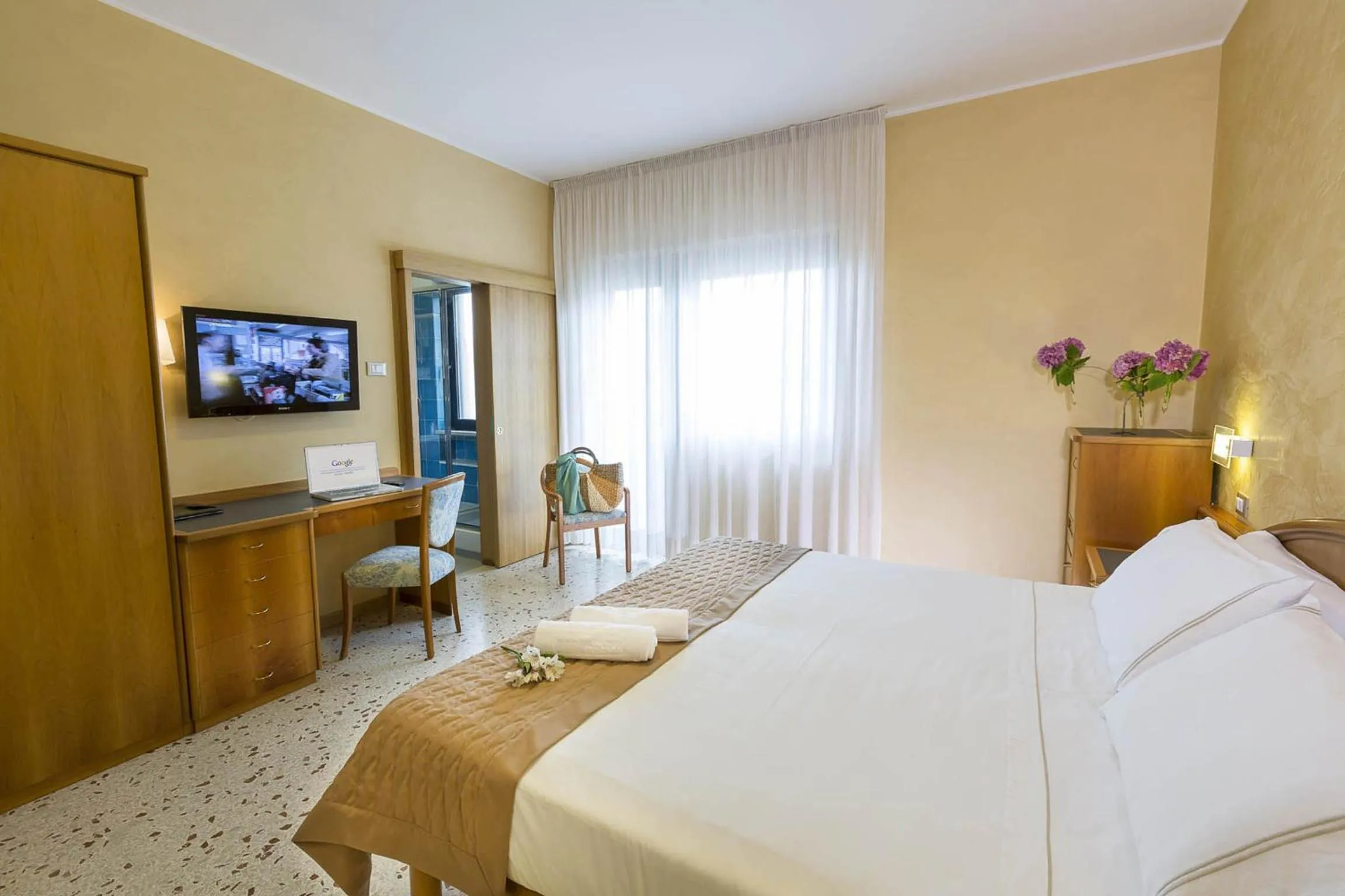 Photo of the whole room, Bed in Hotel Maja