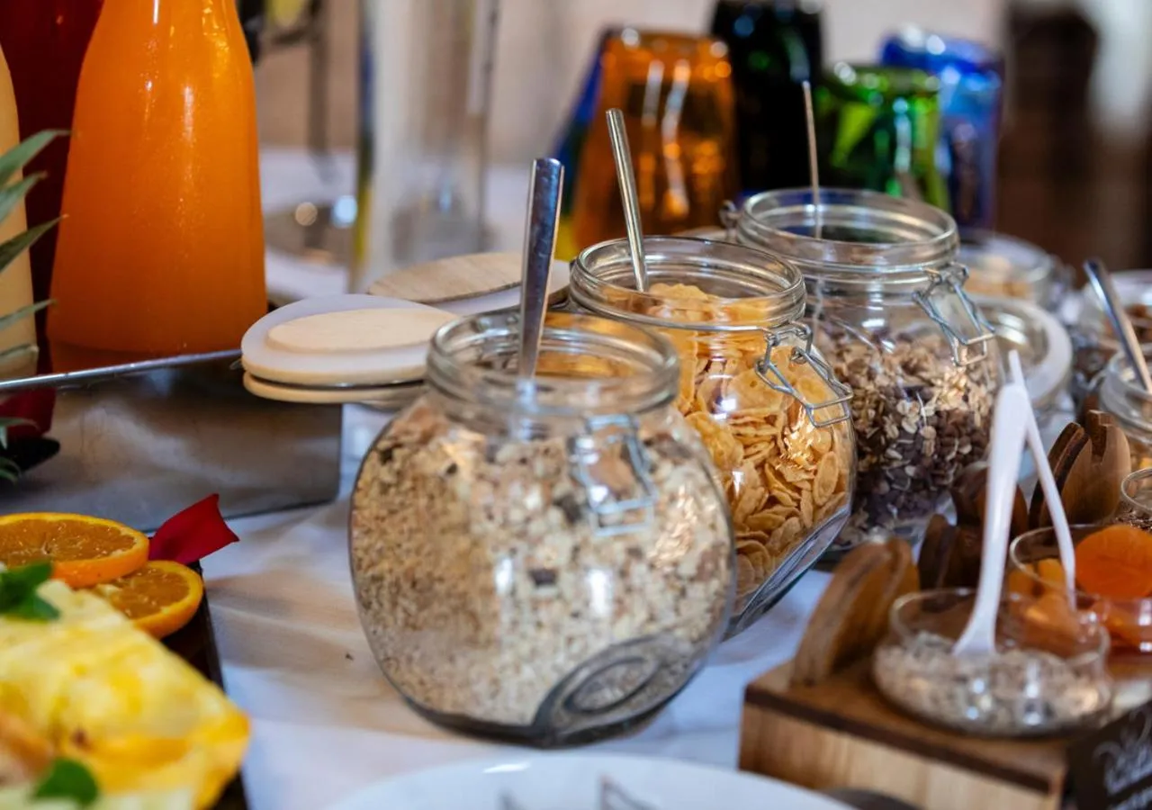 Breakfast in Relais Torre Marabino