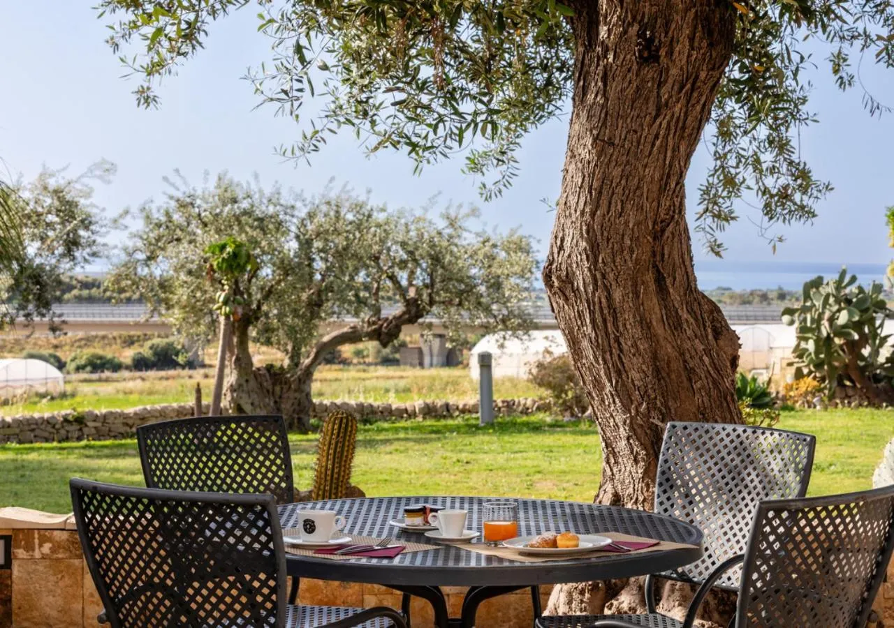 Breakfast in Relais Torre Marabino